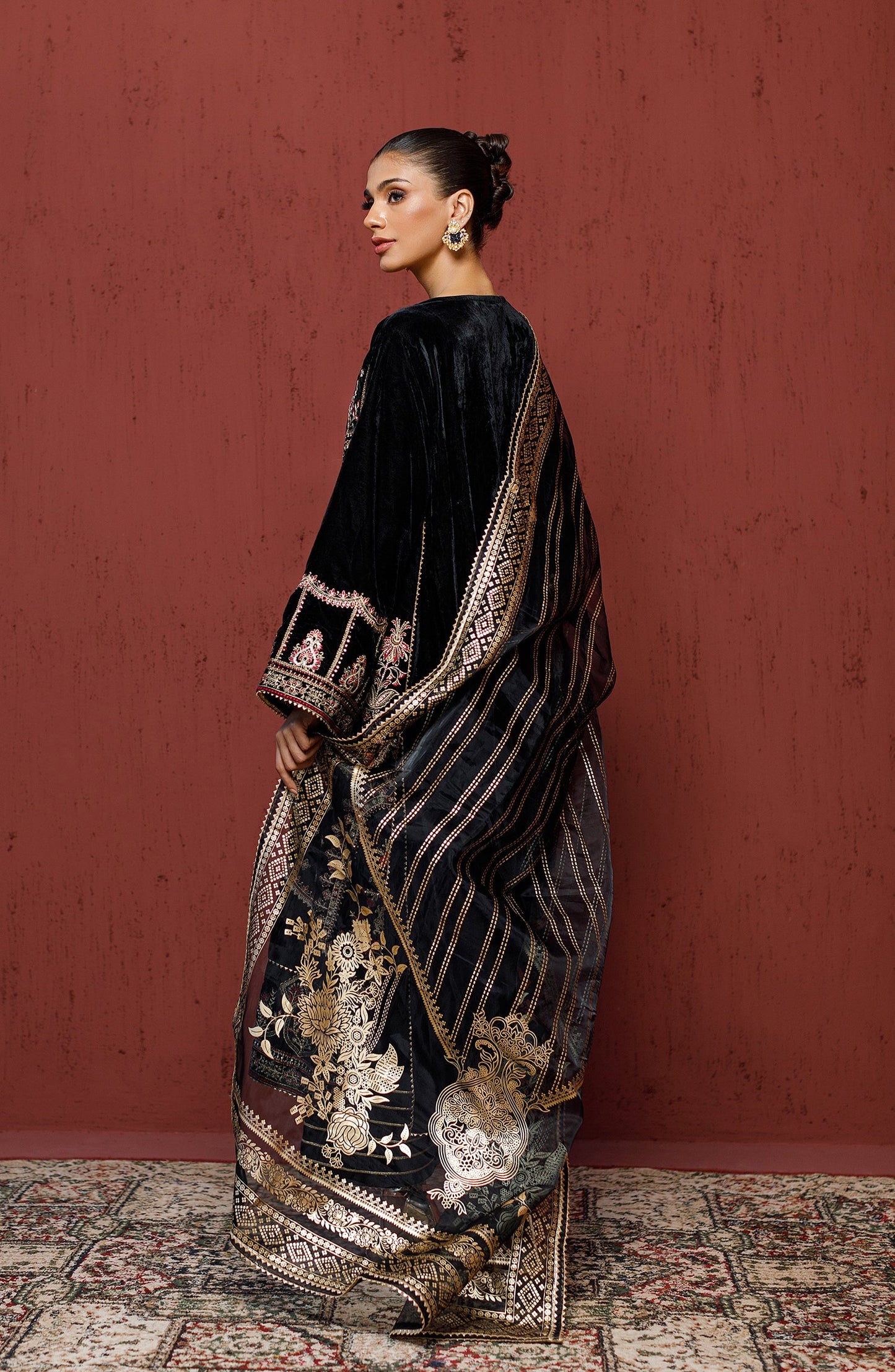 Orient - Stitched 3 Piece Embroidered Velvet Shirt , Velvet Pant and Organza Dupatta