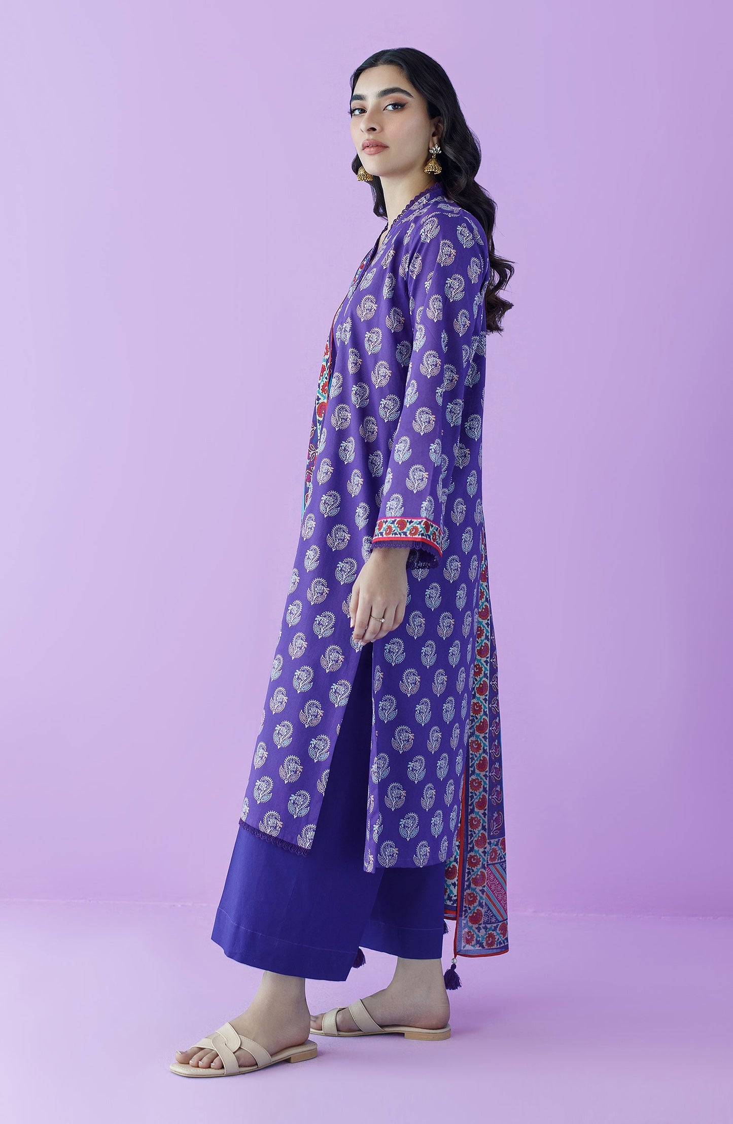Orient - Unstitched 3 Piece Printed Lawn Shirt , Cambric Pant and Lawn Dupatta