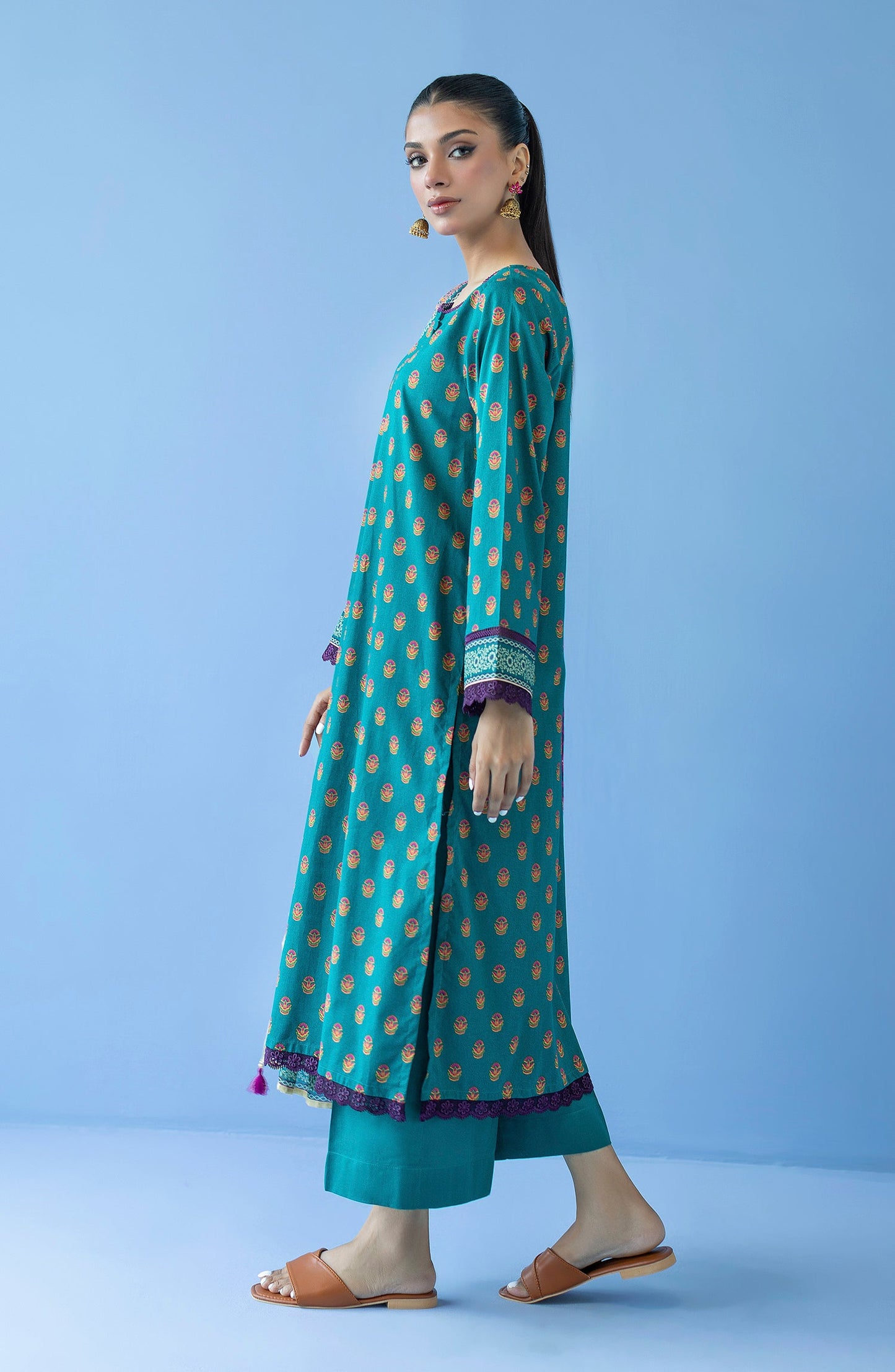 Orient - Unstitched 3 Piece Printed Cambric Shirt , Cambric Pant and Lawn Dupatta