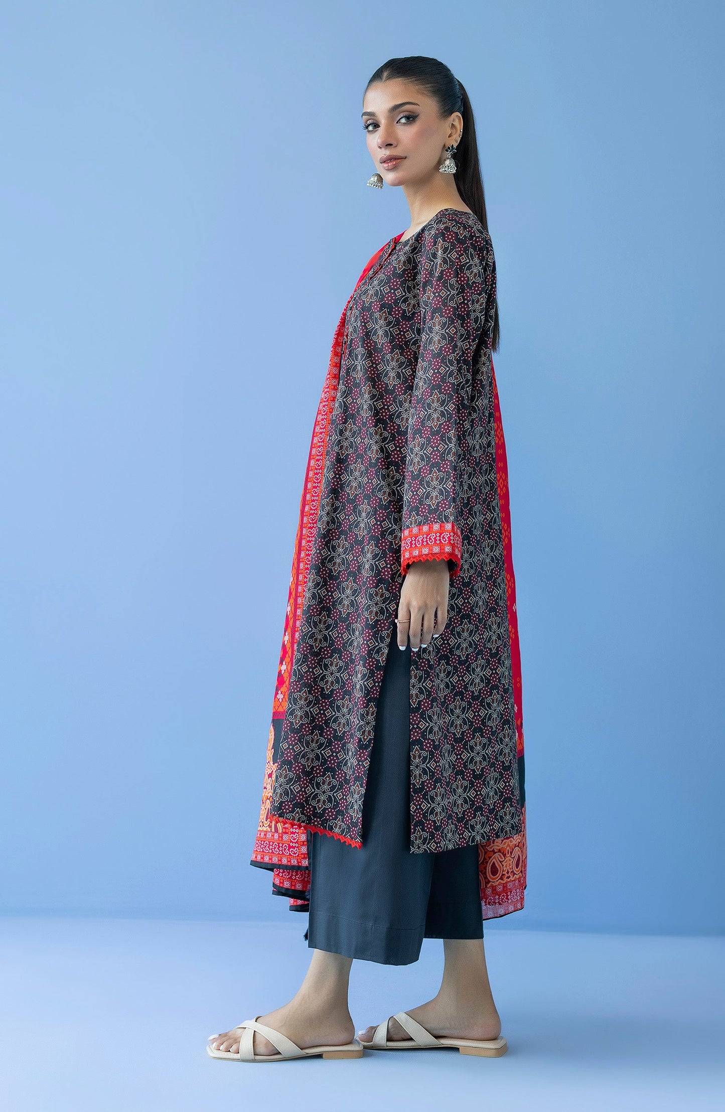 Orient - Unstitched 3 Piece Printed Cambric Shirt , Cambric Pant and Lawn Dupatta