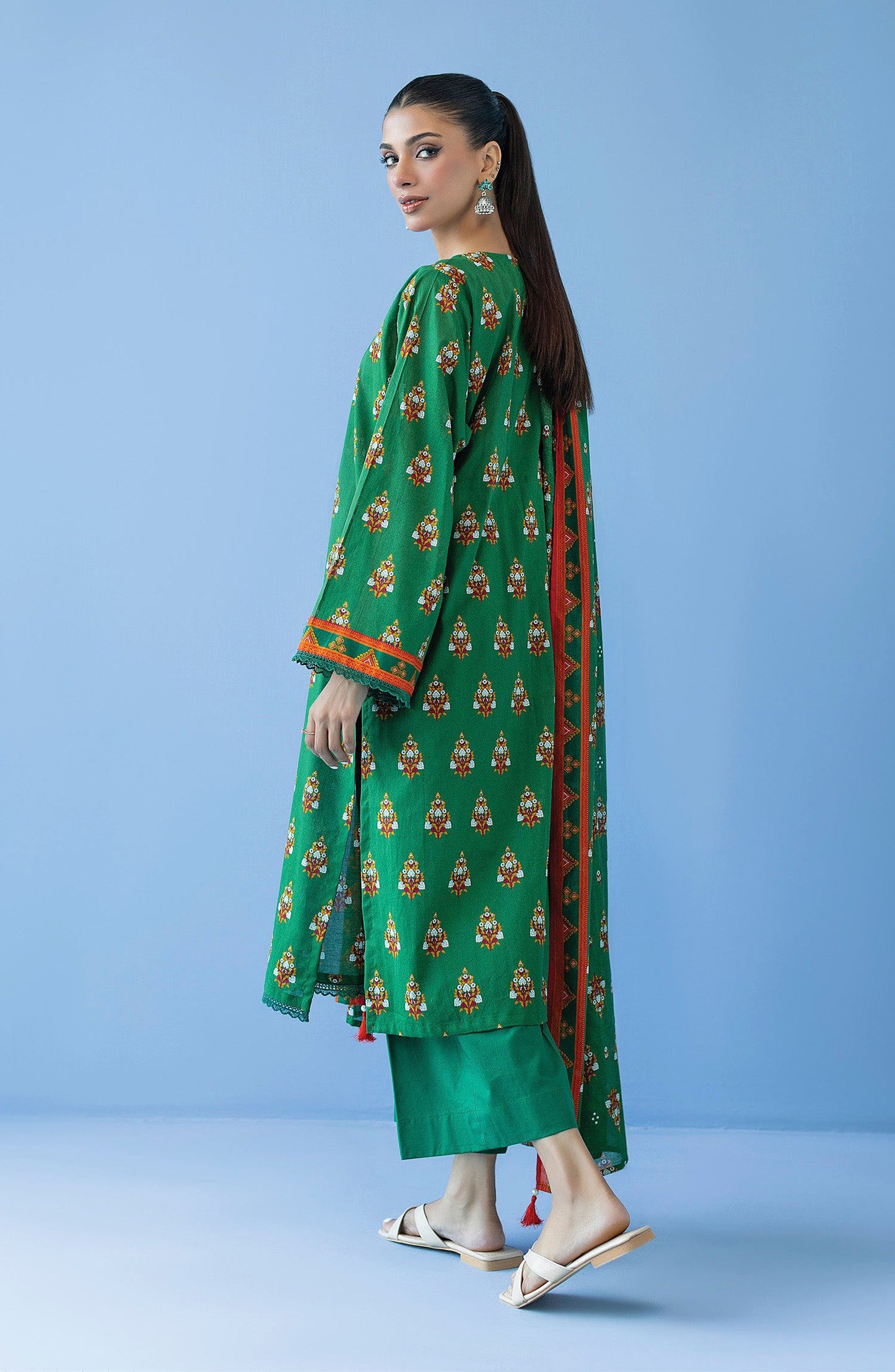 Orient - Unstitched 3 Piece Printed Cambric Shirt , Cambric Pant and Lawn Dupatta