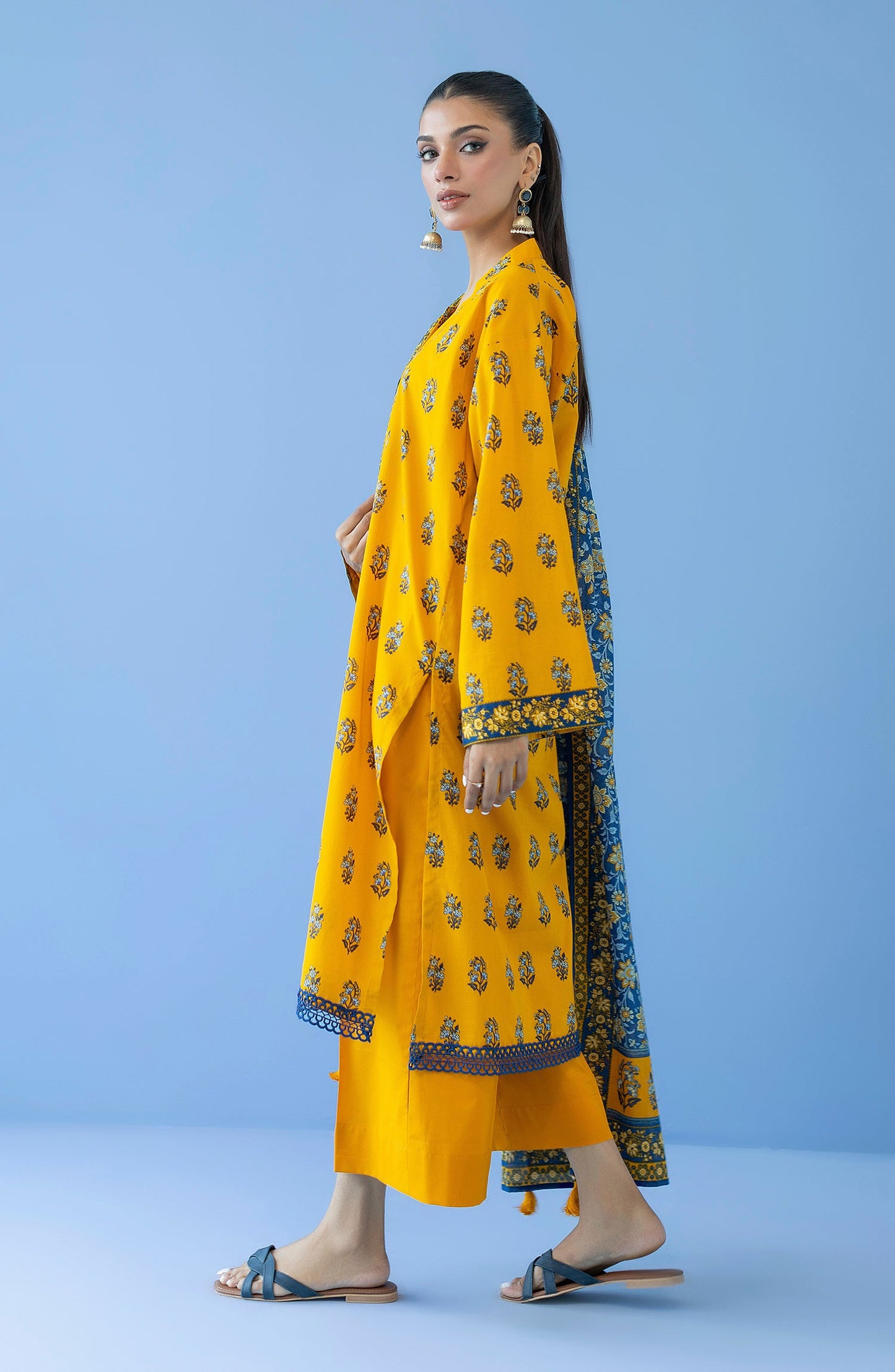 Orient - Unstitched 3 Piece Printed Cambric Shirt , Cambric Pant and Lawn Dupatta