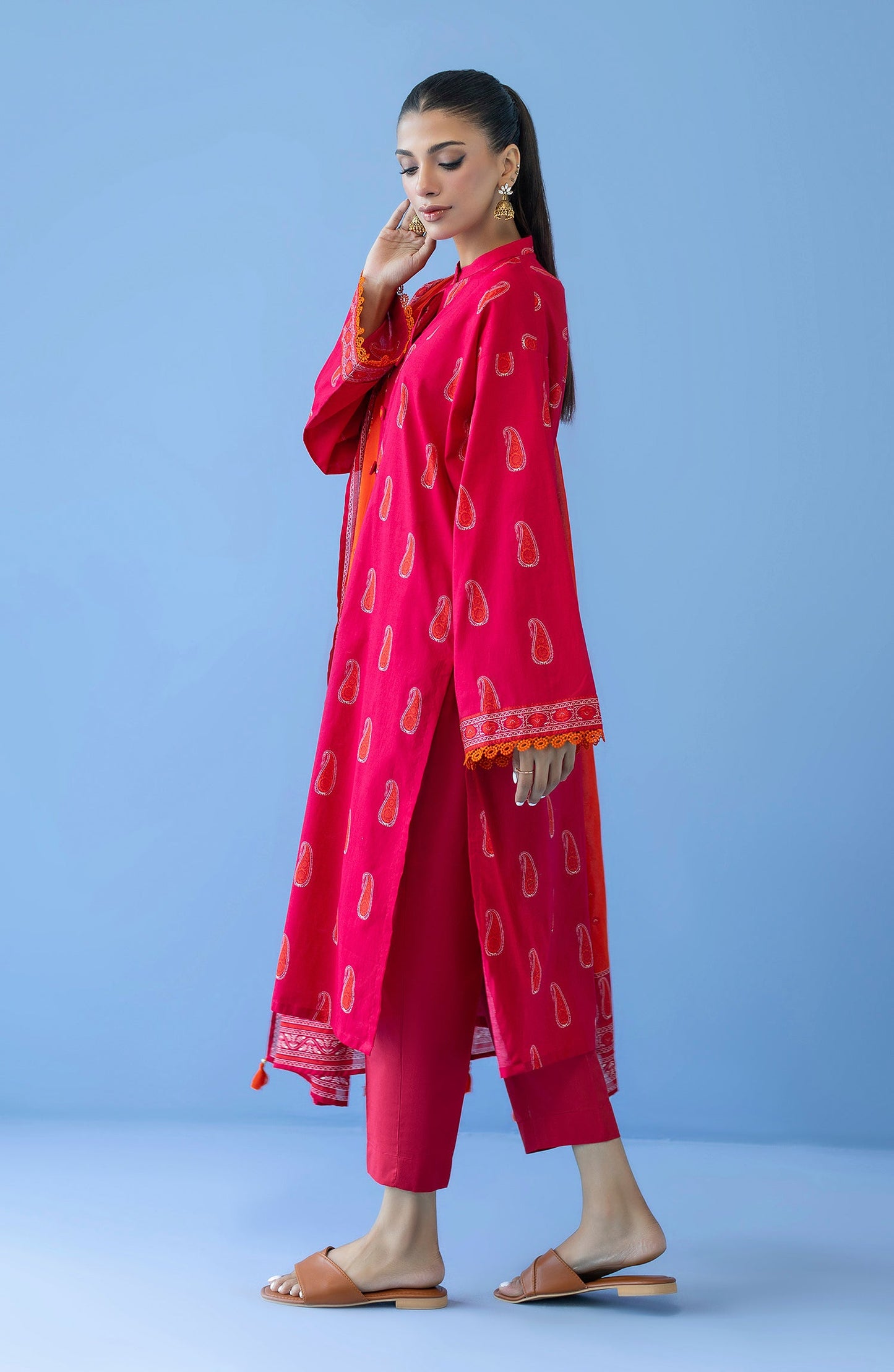Orient - Unstitched 3 Piece Printed Cambric Shirt , Cambric Pant and Lawn Dupatta