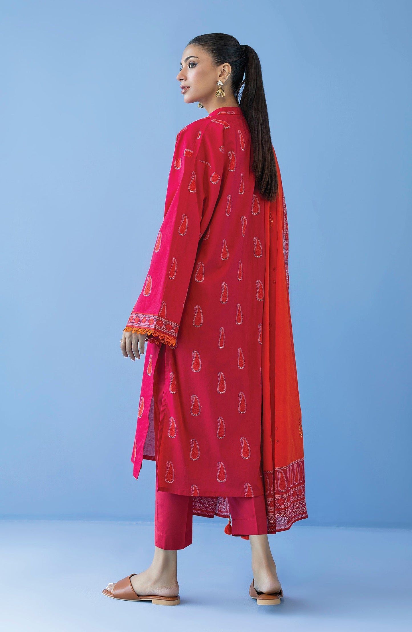 Orient - Unstitched 3 Piece Printed Cambric Shirt , Cambric Pant and Lawn Dupatta