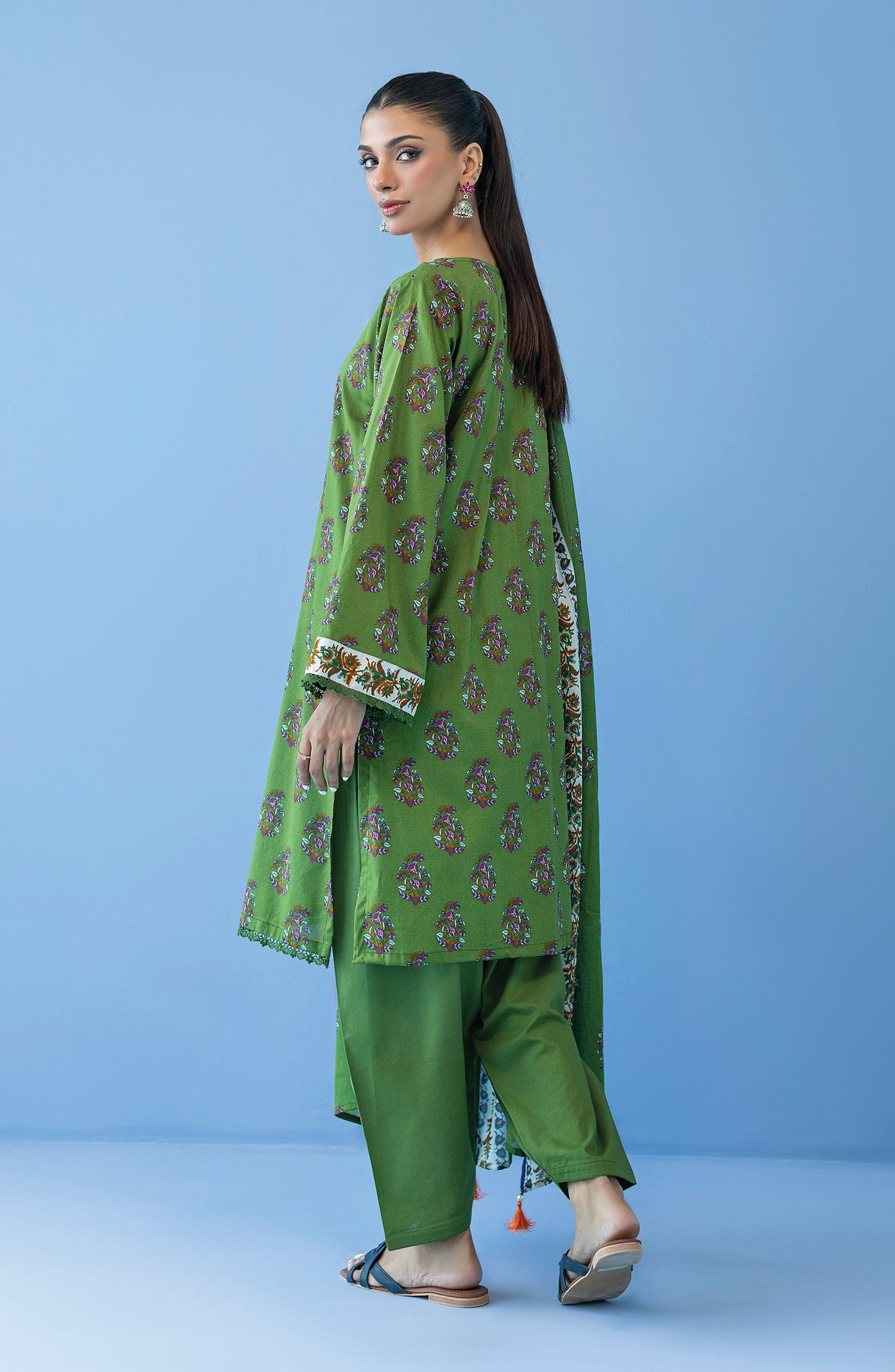 Orient - Unstitched 3 Piece Printed Cambric Shirt , Cambric Pant and Lawn Dupatta