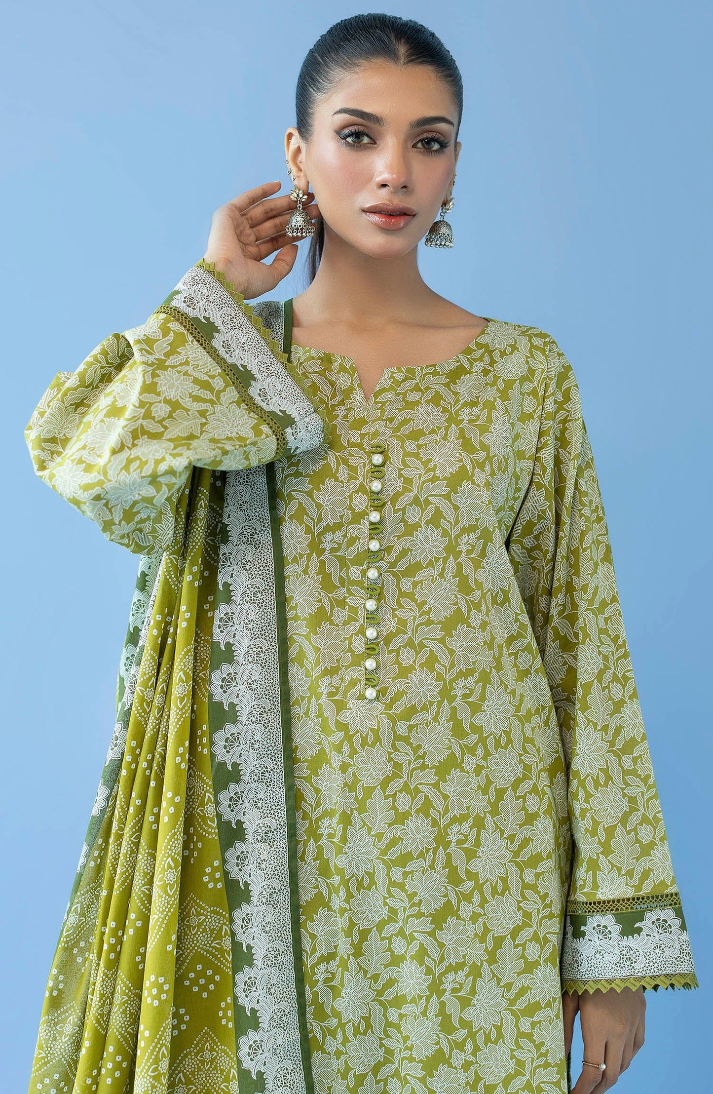 Orient - Unstitched 3 Piece Printed Cambric Shirt , Cambric Pant and Lawn Dupatta