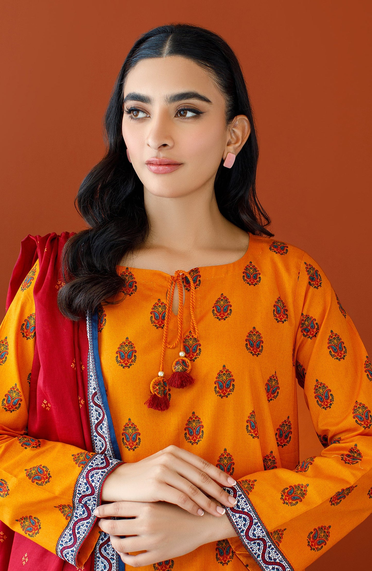 Orient - Unstitched 3 Piece Printed Cambric Shirt , Cambric Pant and Lawn Dupatta