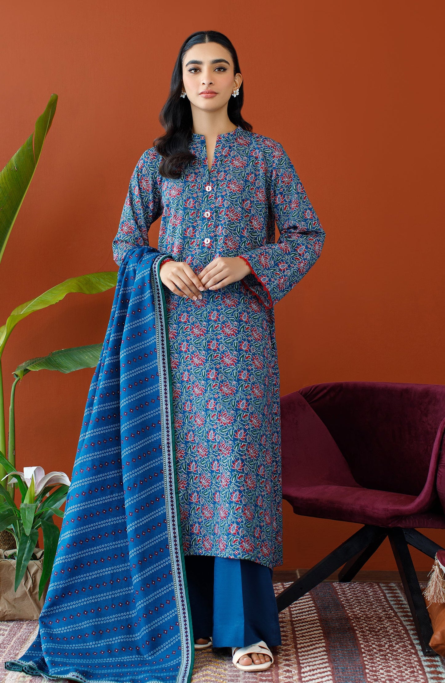 Orient - Unstitched 3 Piece Printed Khaddar Shirt , Khaddar Pant and Khaddar Dupatta
