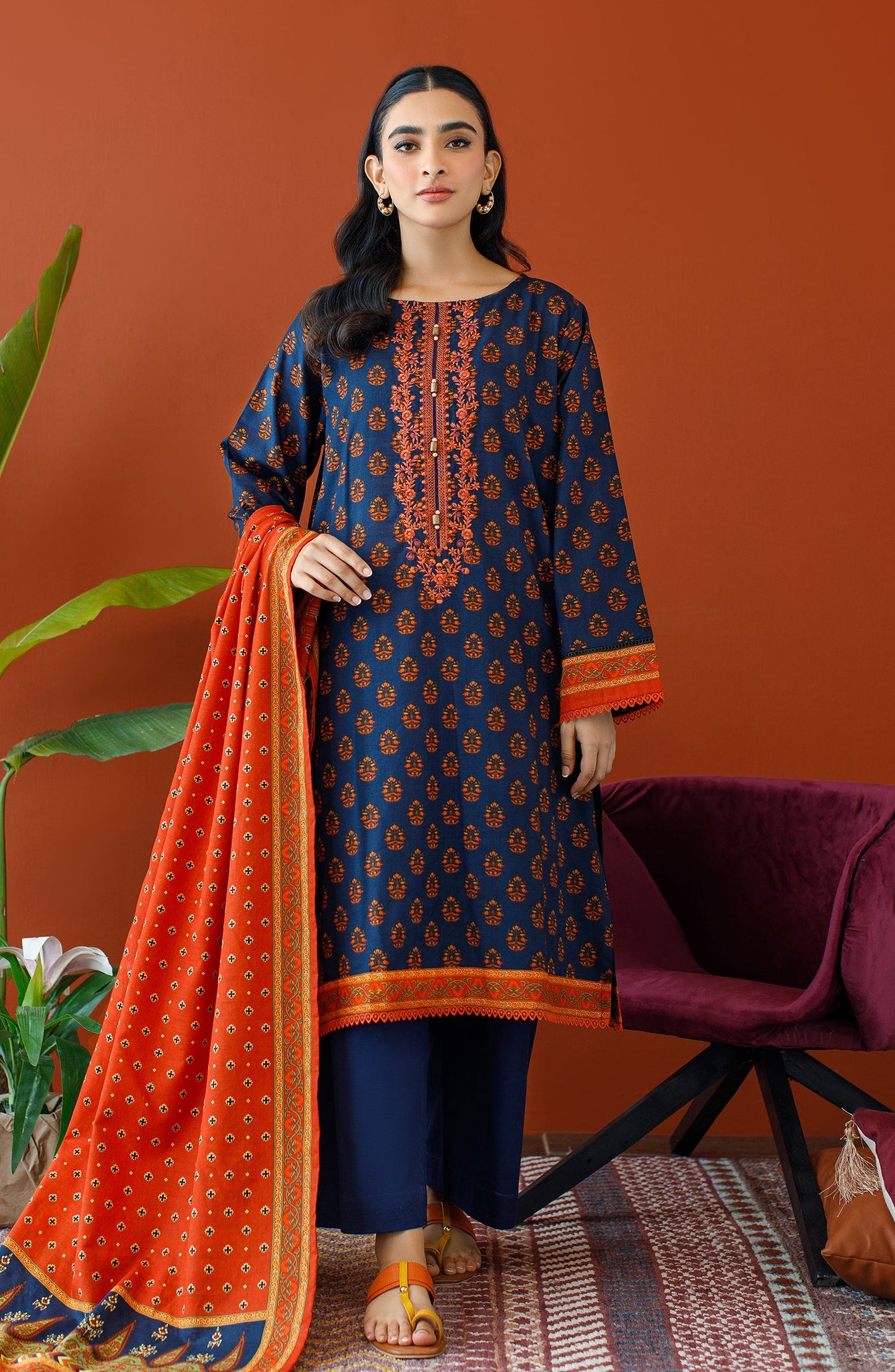 Orient - Unstitched 3 Piece Embroidered Khaddar Shirt , Khaddar Pant and Khaddar Dupatta