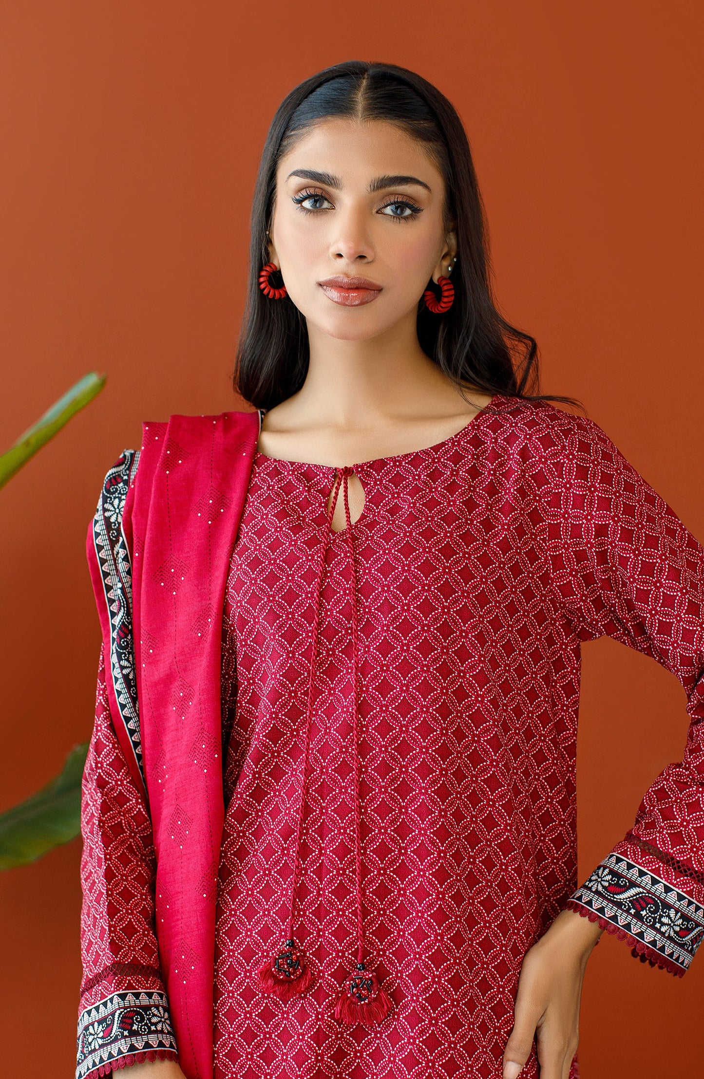 Orient - Stitched 3 Piece Printed Khaddar Shirt , Khaddar Pant and Khaddar Dupatta
