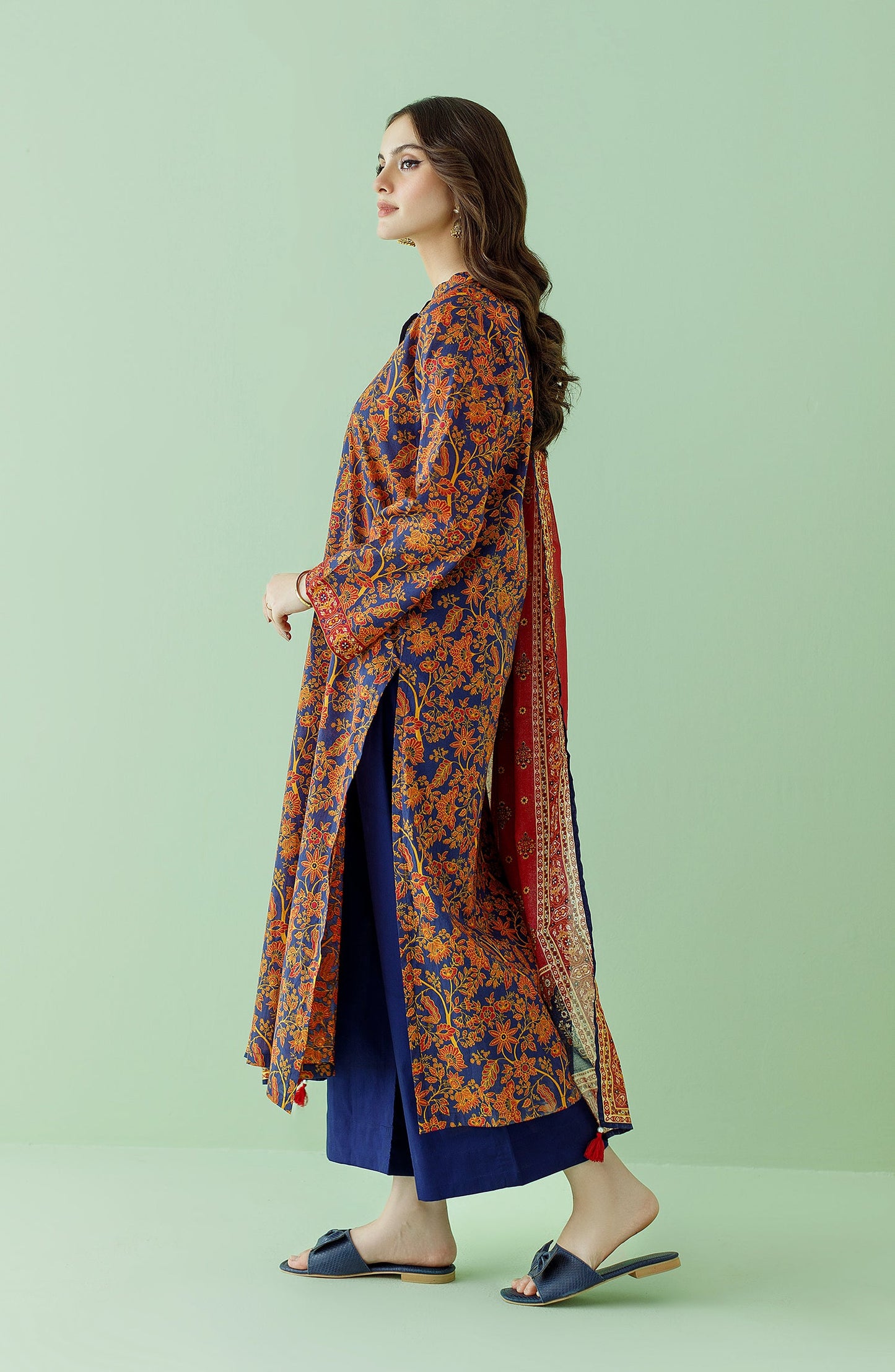 Orient - Stitched 3 Piece Printed Lawn Shirt , Cambric Pant and Lawn Dupatta