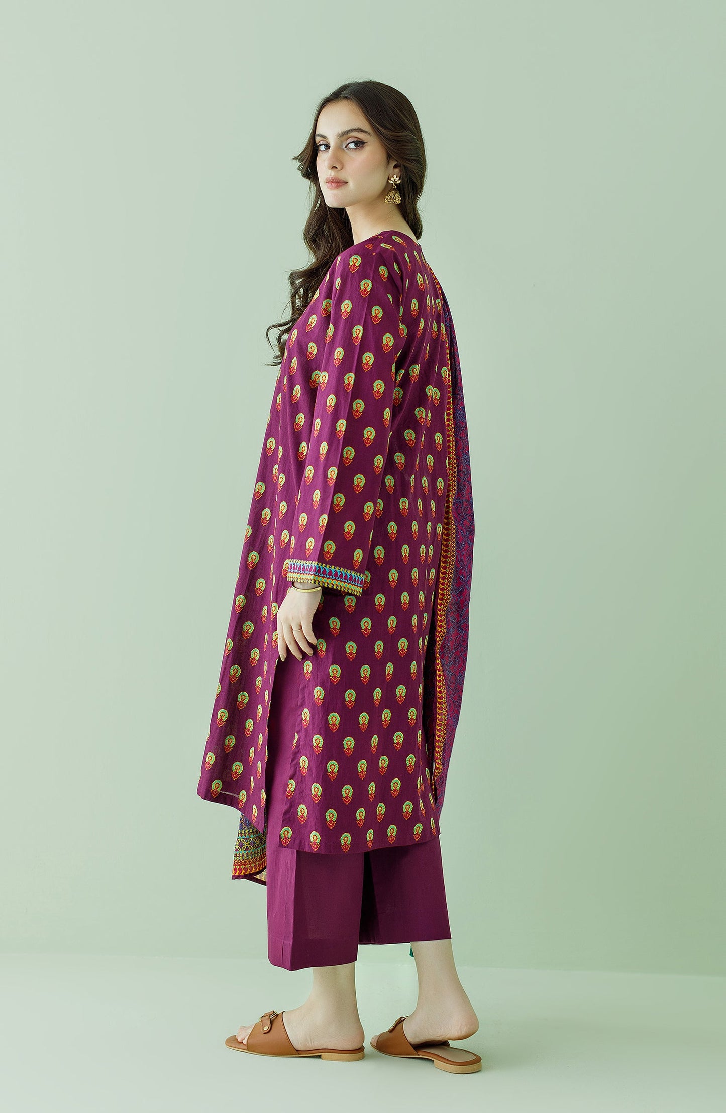 Orient - Unstitched 3 Piece Printed Lawn Shirt , Cambric Pant and Lawn Dupatta
