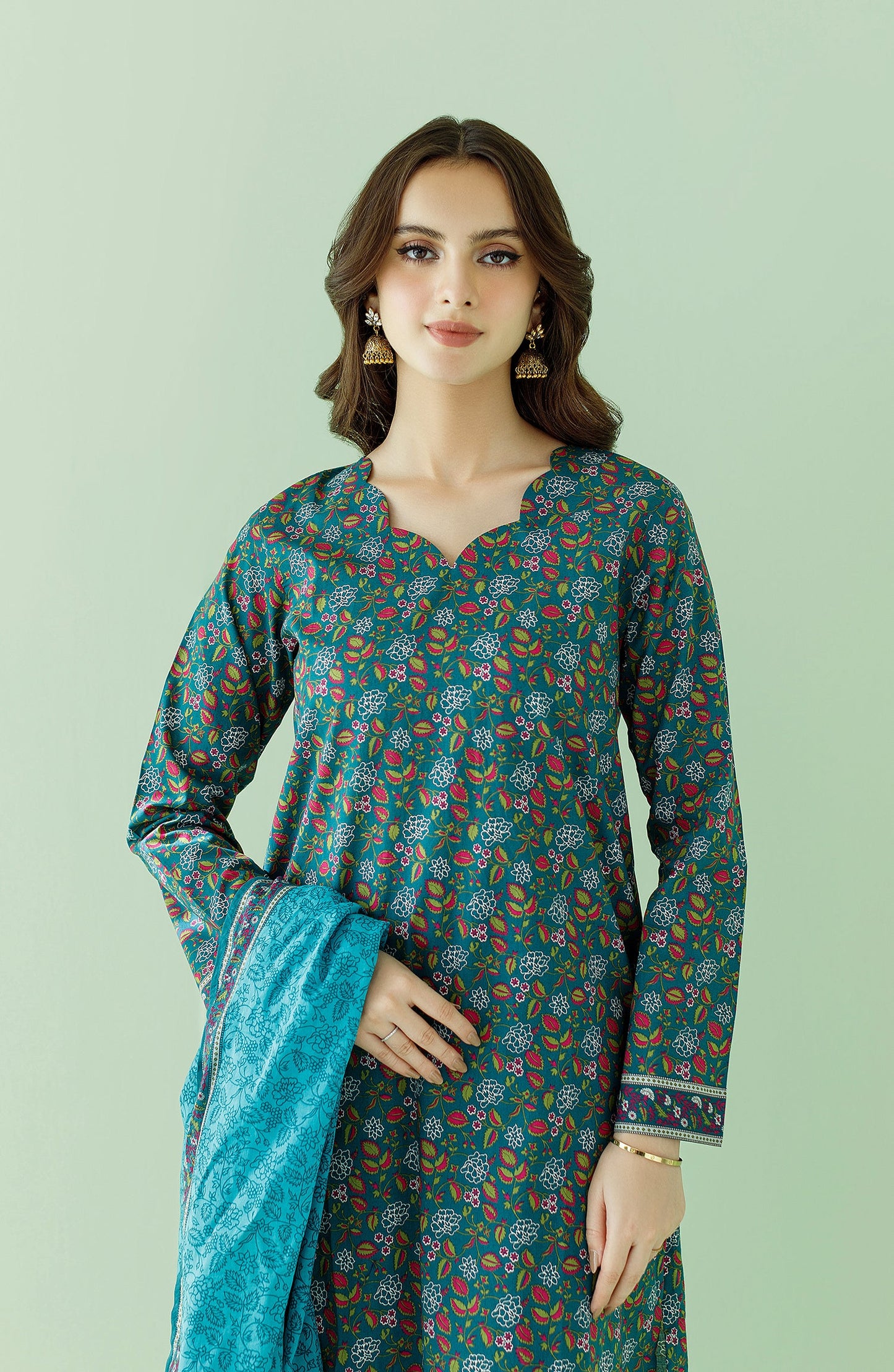 Orient - Unstitched 3 Piece Printed Lawn Shirt , Cambric Pant and Lawn Dupatta