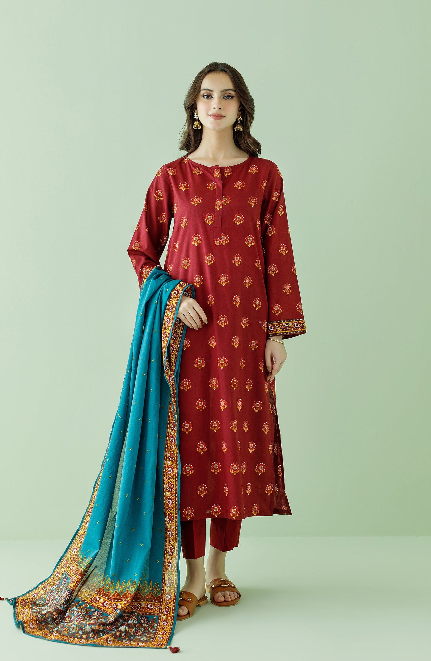 Orient - Unstitched 3 Piece Printed Lawn Shirt , Cambric Pant and Lawn Dupatta