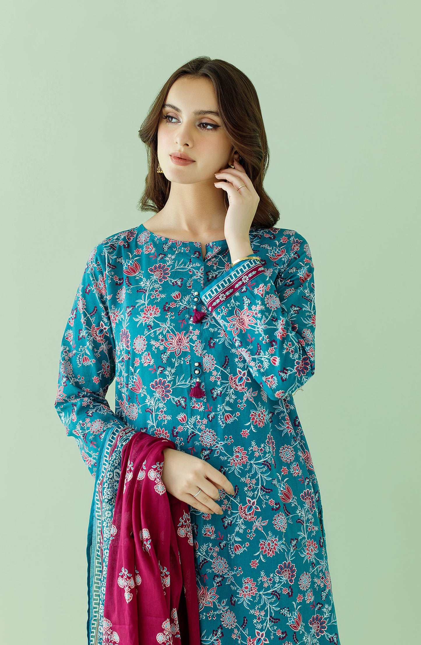Orient - Unstitched 3 Piece Printed Lawn Shirt , Cambric Pant and Lawn Dupatta
