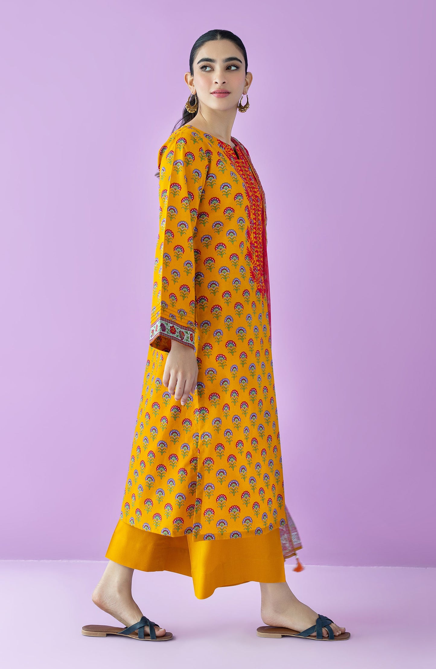 Orient - Unstitched 3 Piece Embroidered Lawn Shirt , Cambric Pant and Chiffon Dupatta