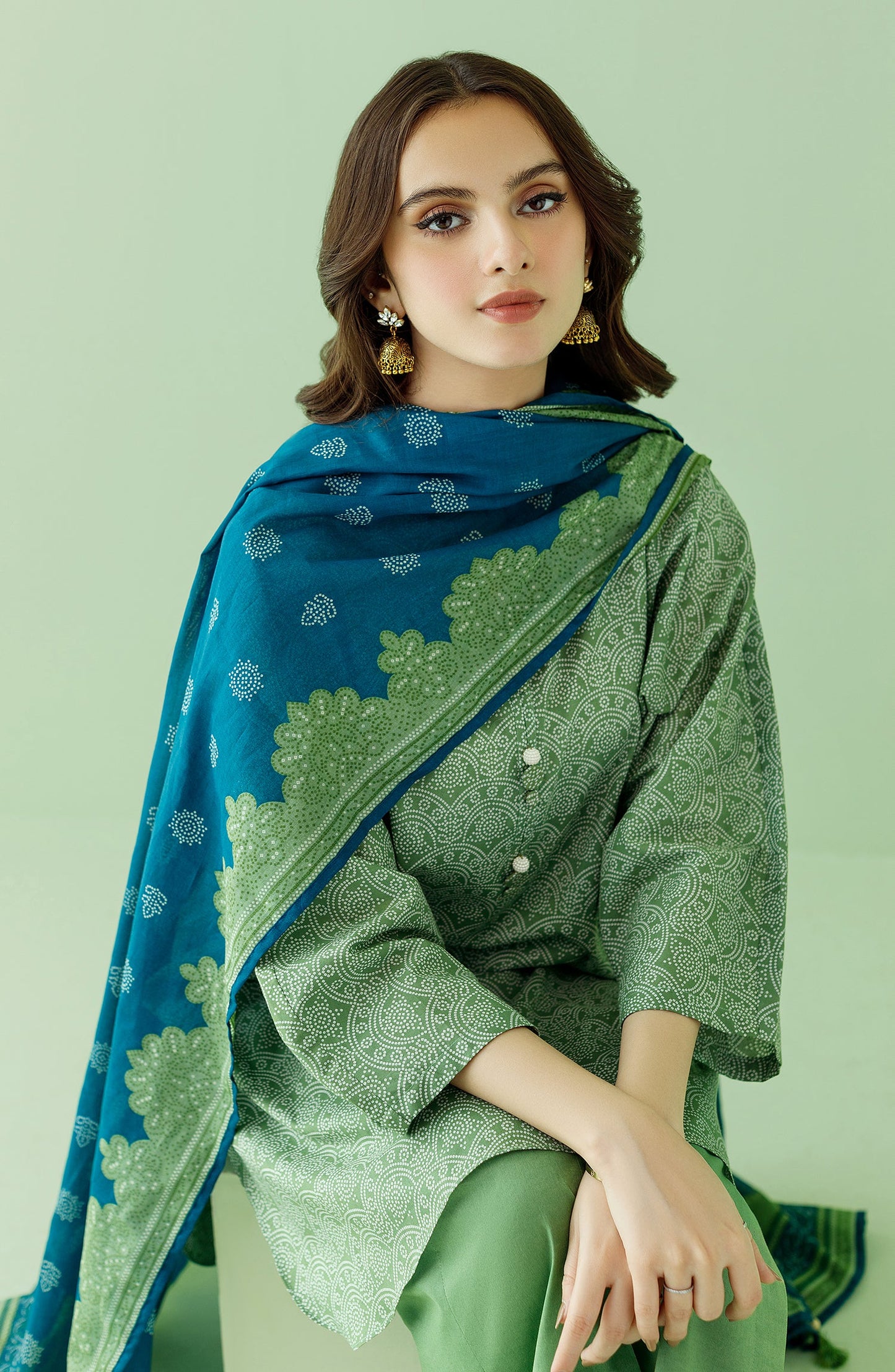 Orient - Unstitched 3 Piece Printed Lawn Shirt , Cambric Pant and Lawn Dupatta