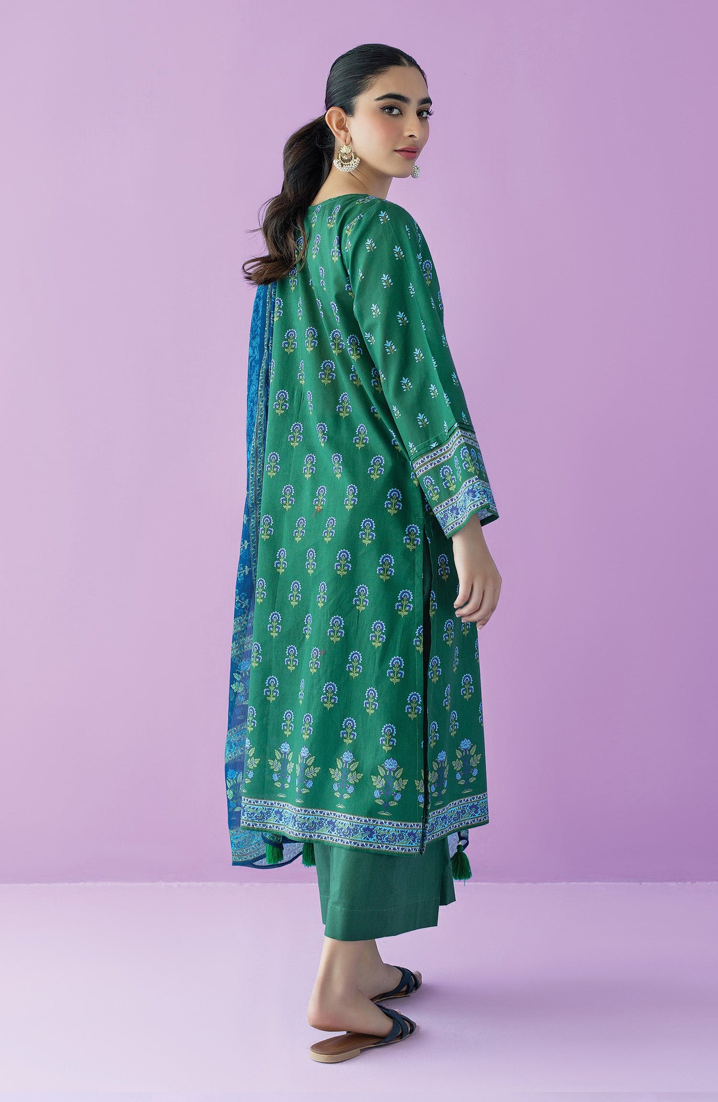 Orient - Unstitched 3 Piece Embroidered Lawn Shirt , Cambric Pant and Chiffon Dupatta