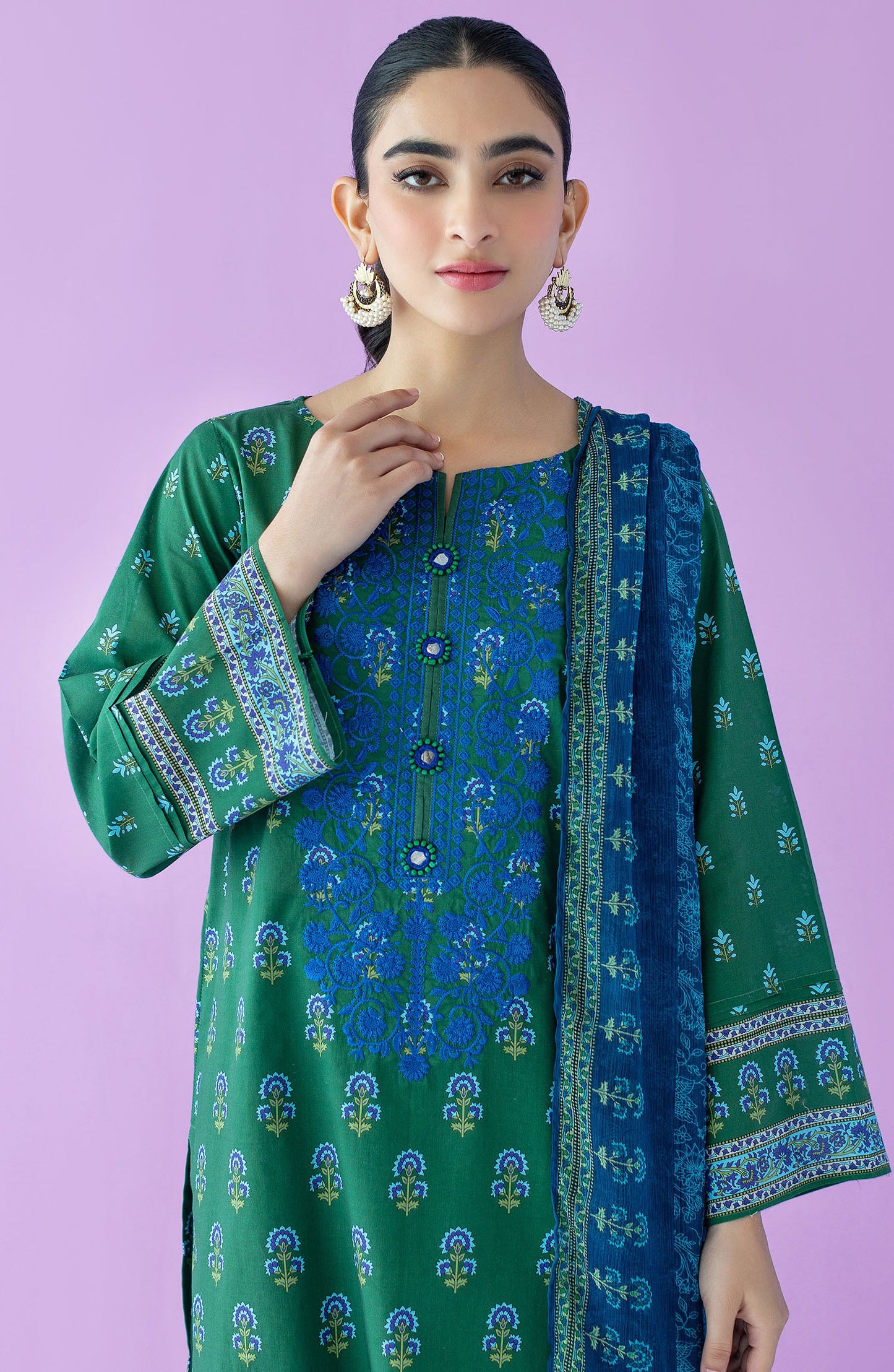Orient - Unstitched 3 Piece Embroidered Lawn Shirt , Cambric Pant and Chiffon Dupatta