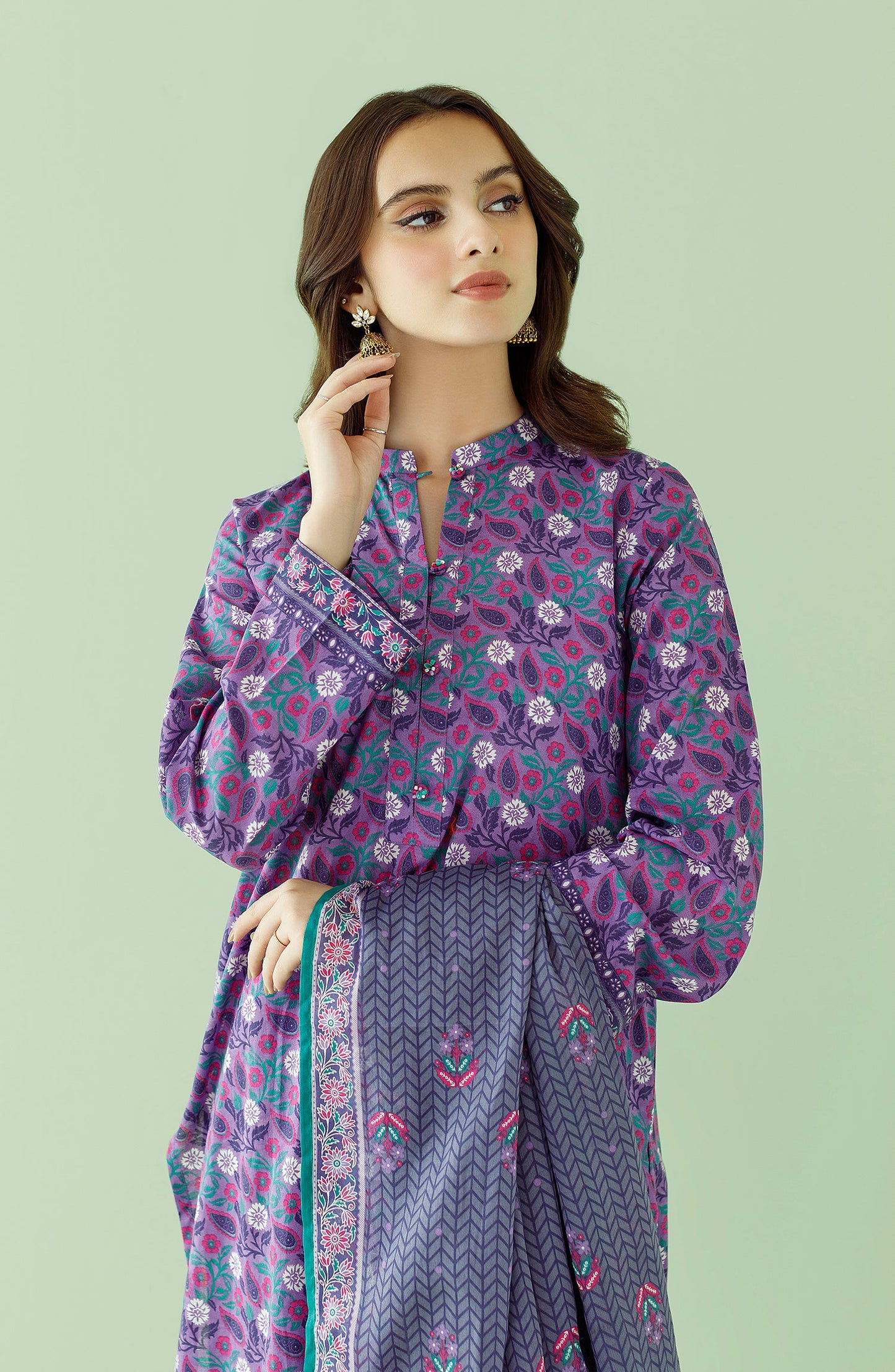 Orient - Unstitched 3 Piece Printed Lawn Shirt , Cambric Pant and Lawn Dupatta
