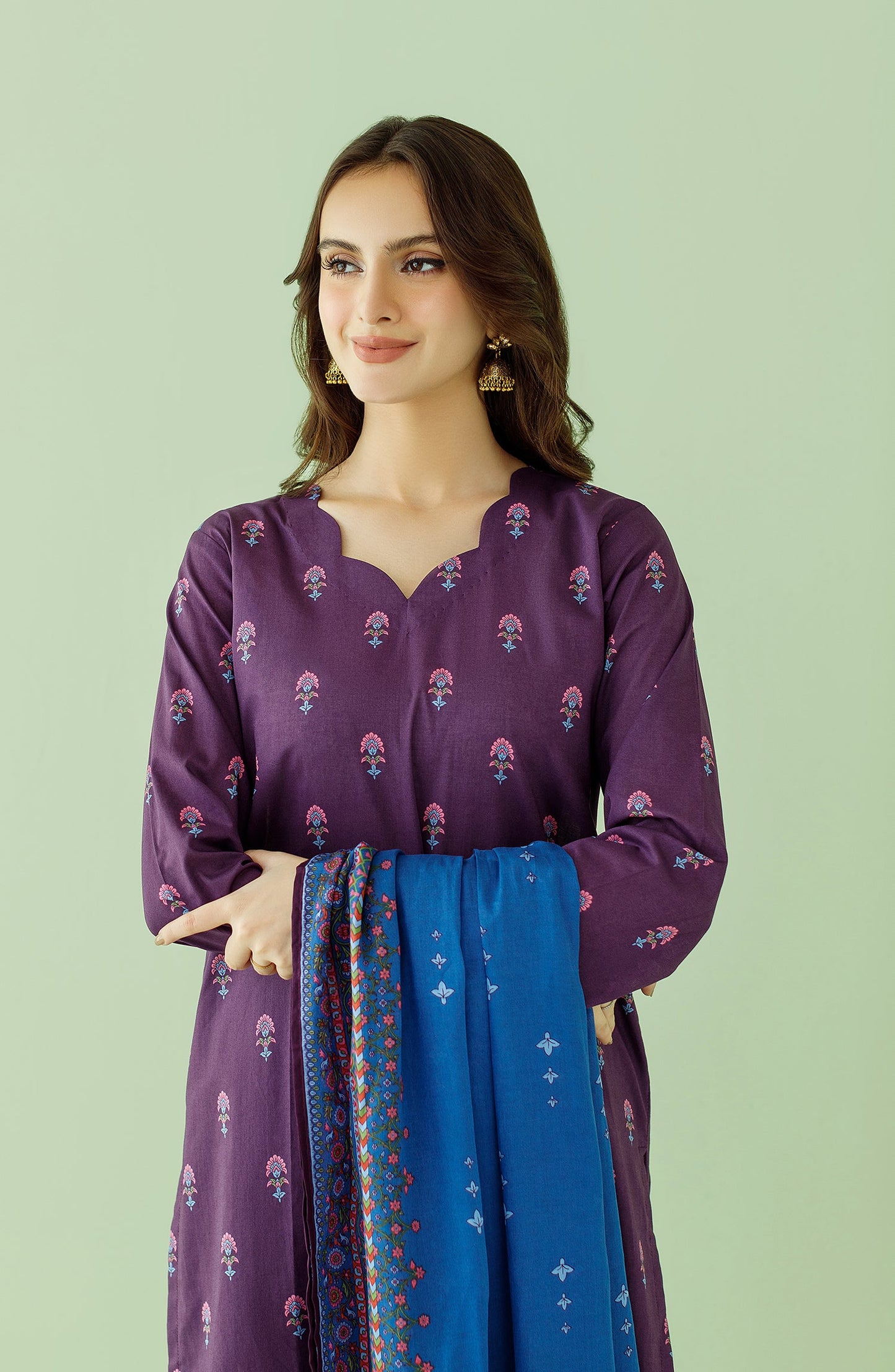 Orient - Unstitched 3 Piece Printed Lawn Shirt , Cambric Pant and Lawn Dupatta
