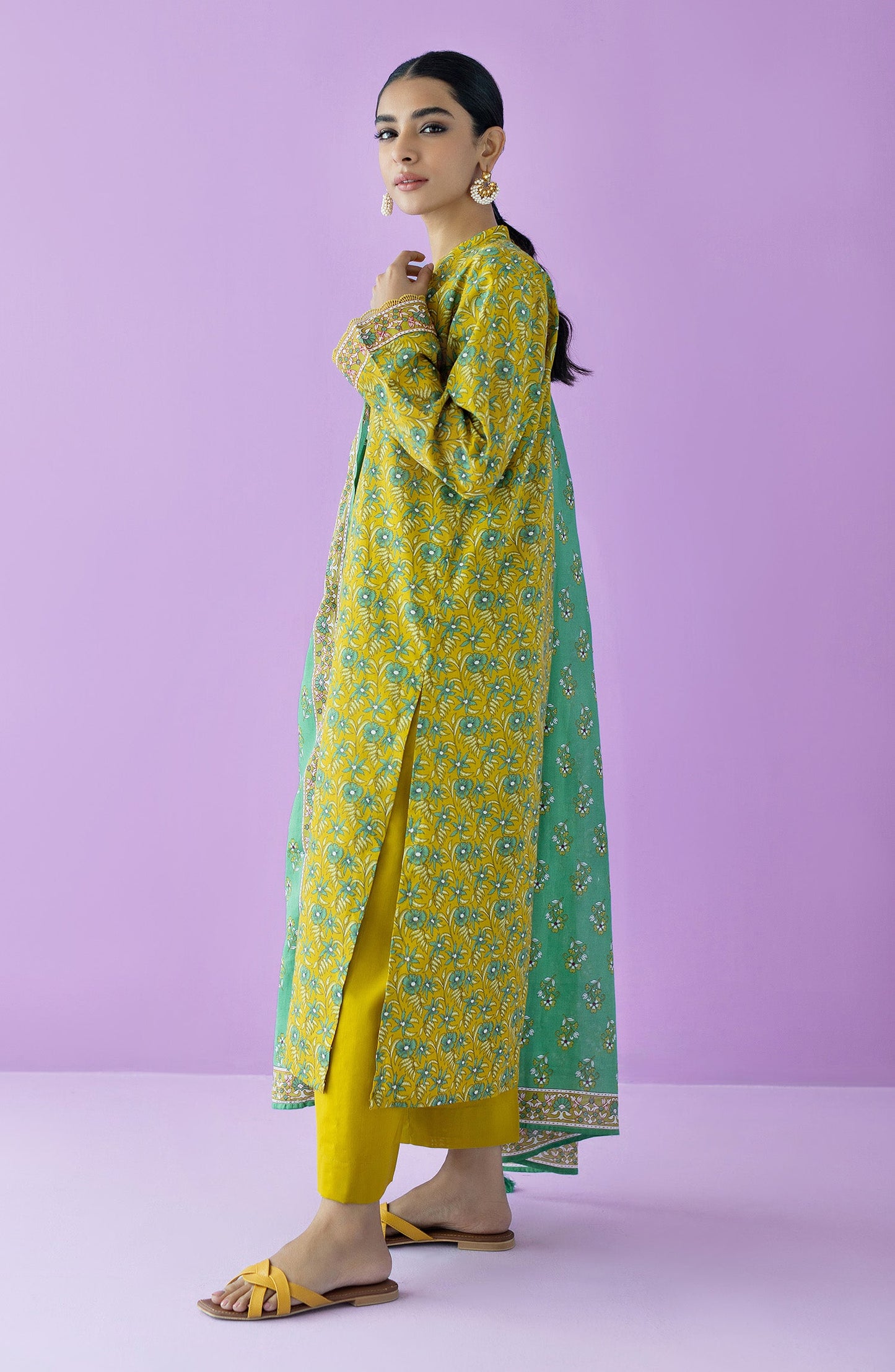 Orient - Stitched 3 Piece Printed Lawn Shirt , Cambric Pant and Lawn Dupatta