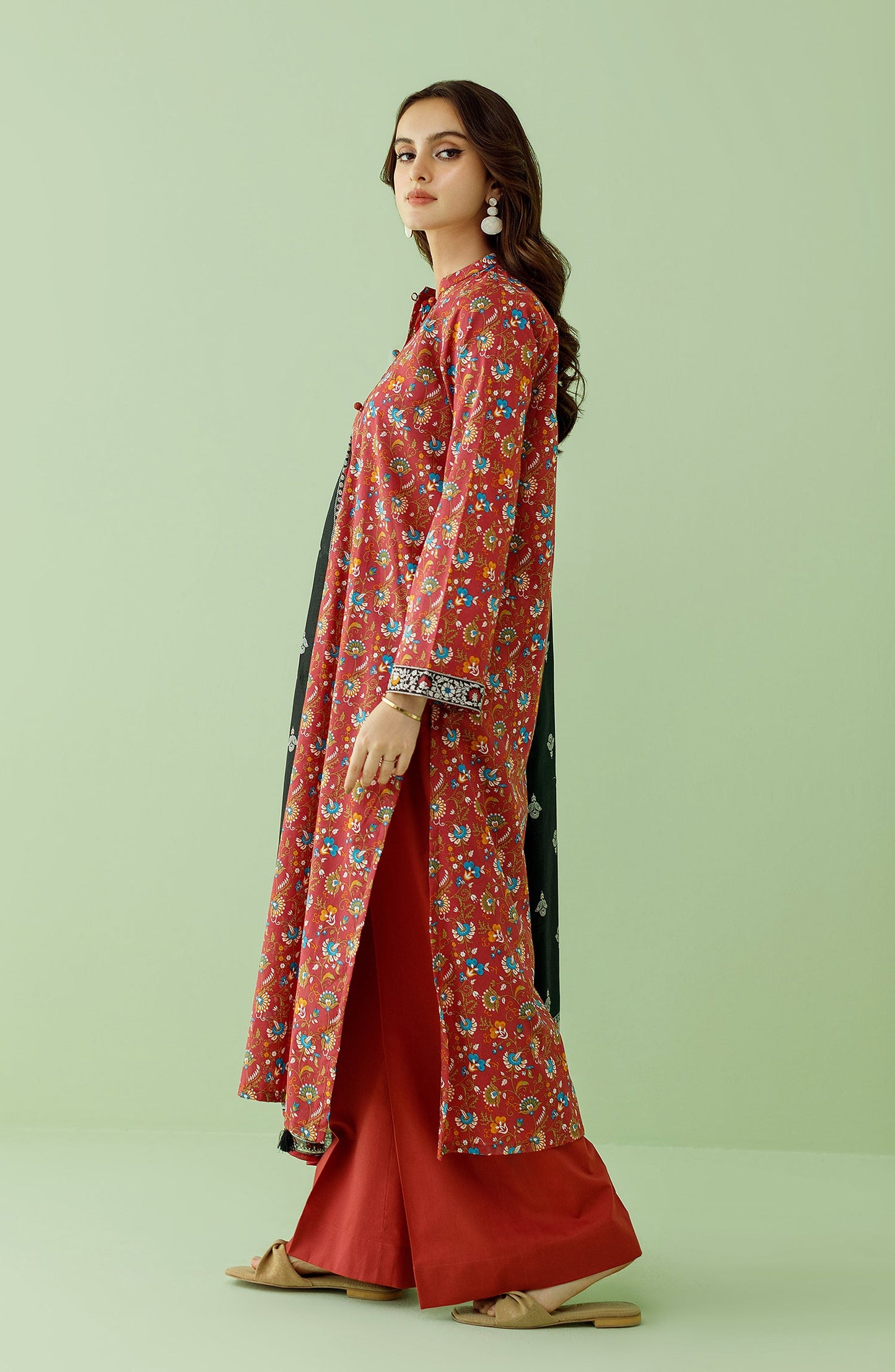 Orient - Unstitched 3 Piece Printed Lawn Shirt , Cambric Pant and Lawn Dupatta