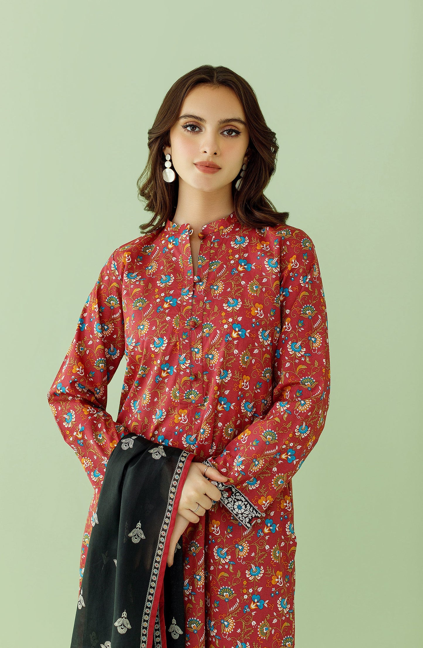 Orient - Unstitched 3 Piece Printed Lawn Shirt , Cambric Pant and Lawn Dupatta