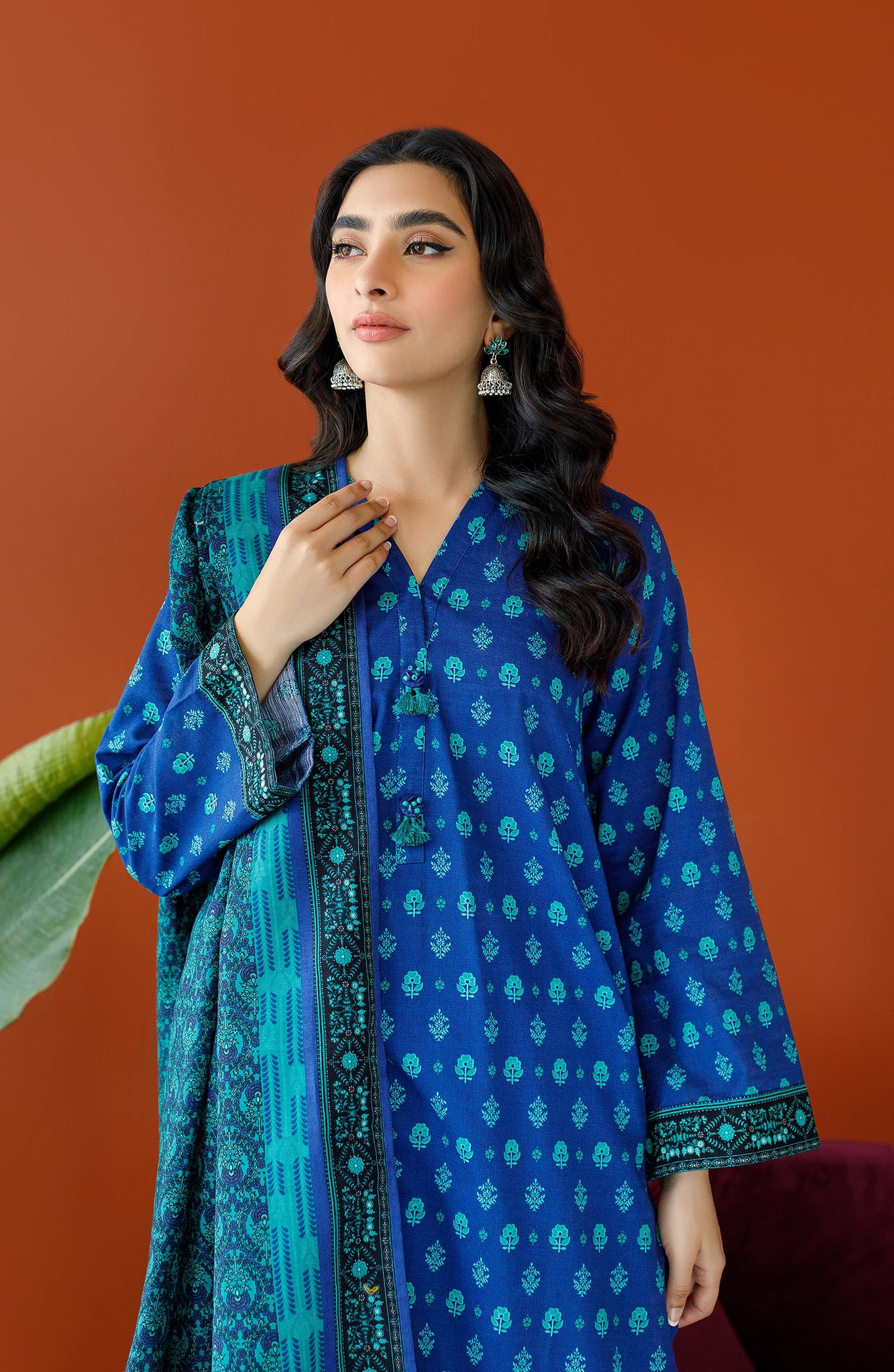 Orient - Unstitched 3 Piece Printed Khaddar Shirt , Khaddar Pant and Khaddar Dupatta