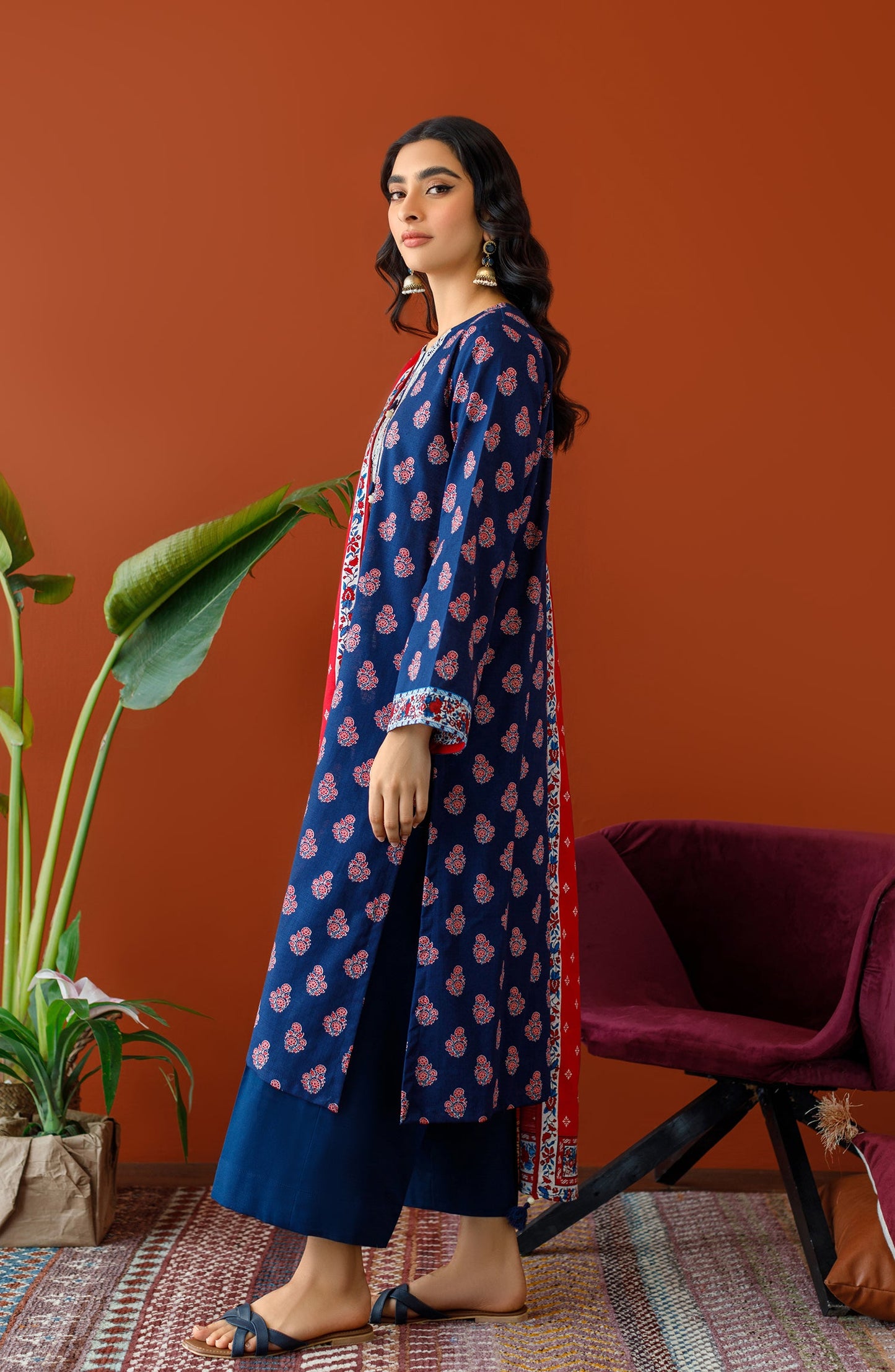 Orient - Unstitched 3 Piece Embroidered Khaddar Shirt , Khaddar Pant and Khaddar Dupatta