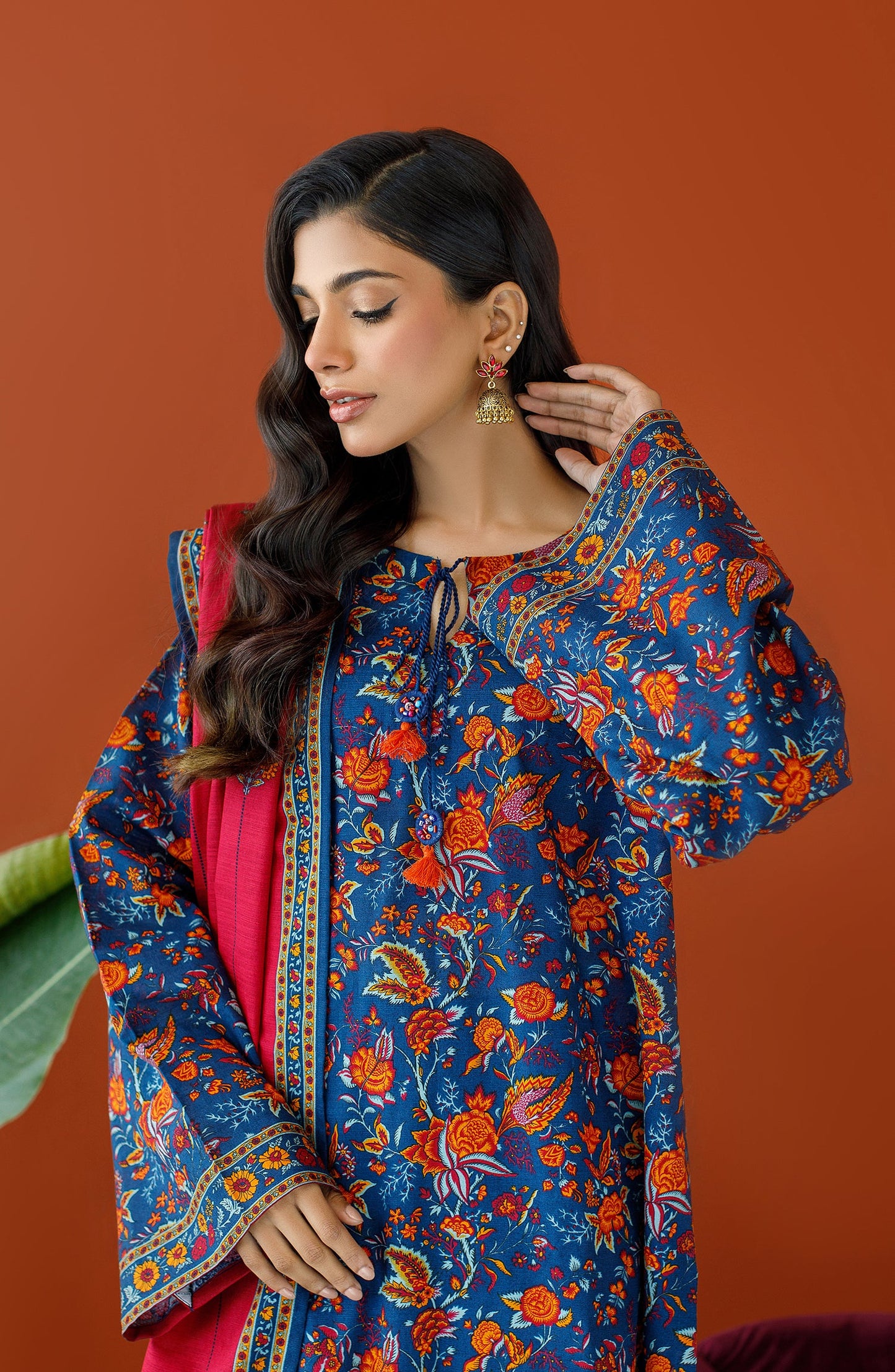 Orient - Unstitched 3 Piece Printed Khaddar Shirt , Khaddar Pant and Khaddar Dupatta