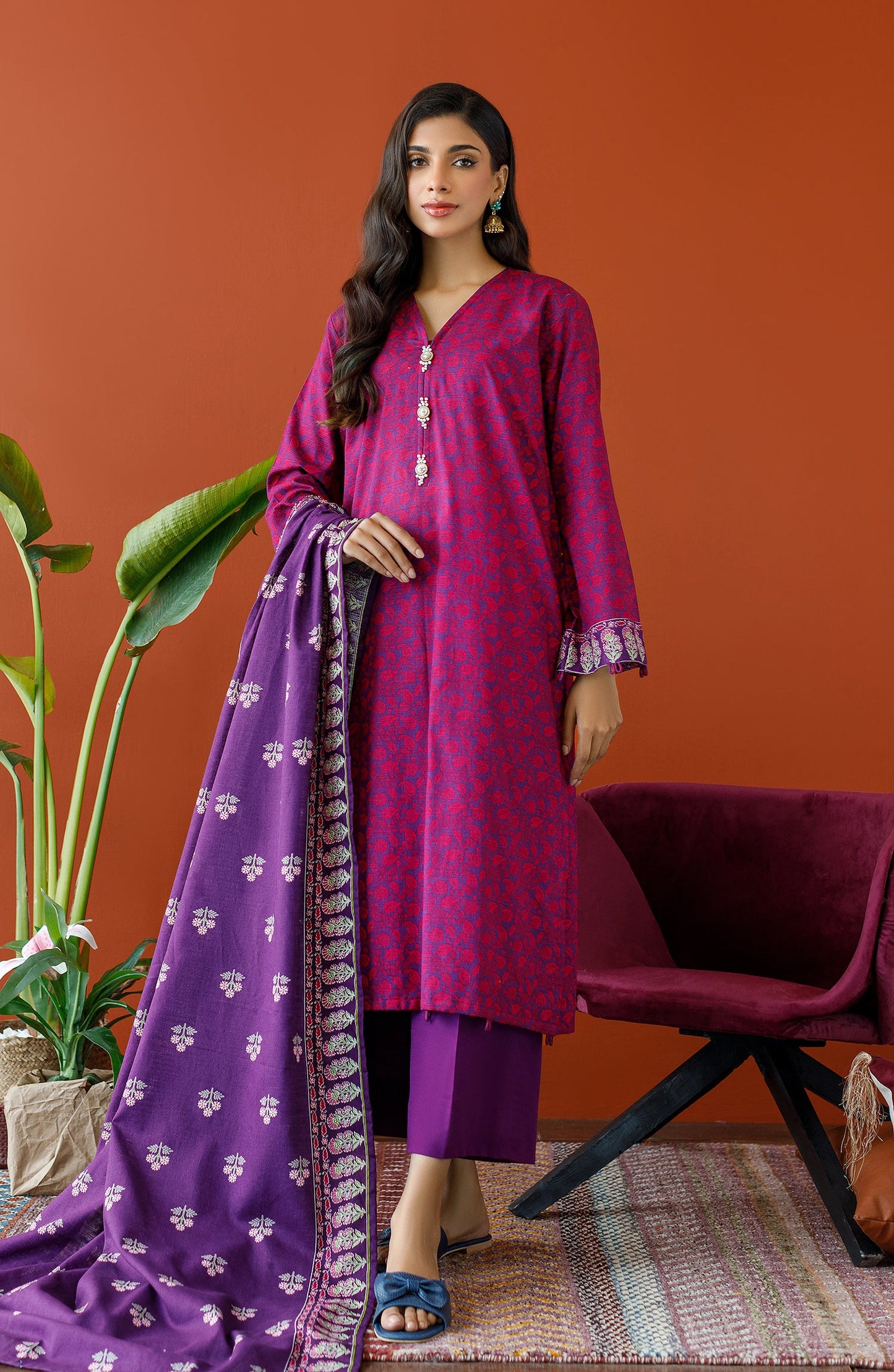 Orient - Unstitched 3 Piece Printed Khaddar Shirt , Khaddar Pant and Khaddar Dupatta