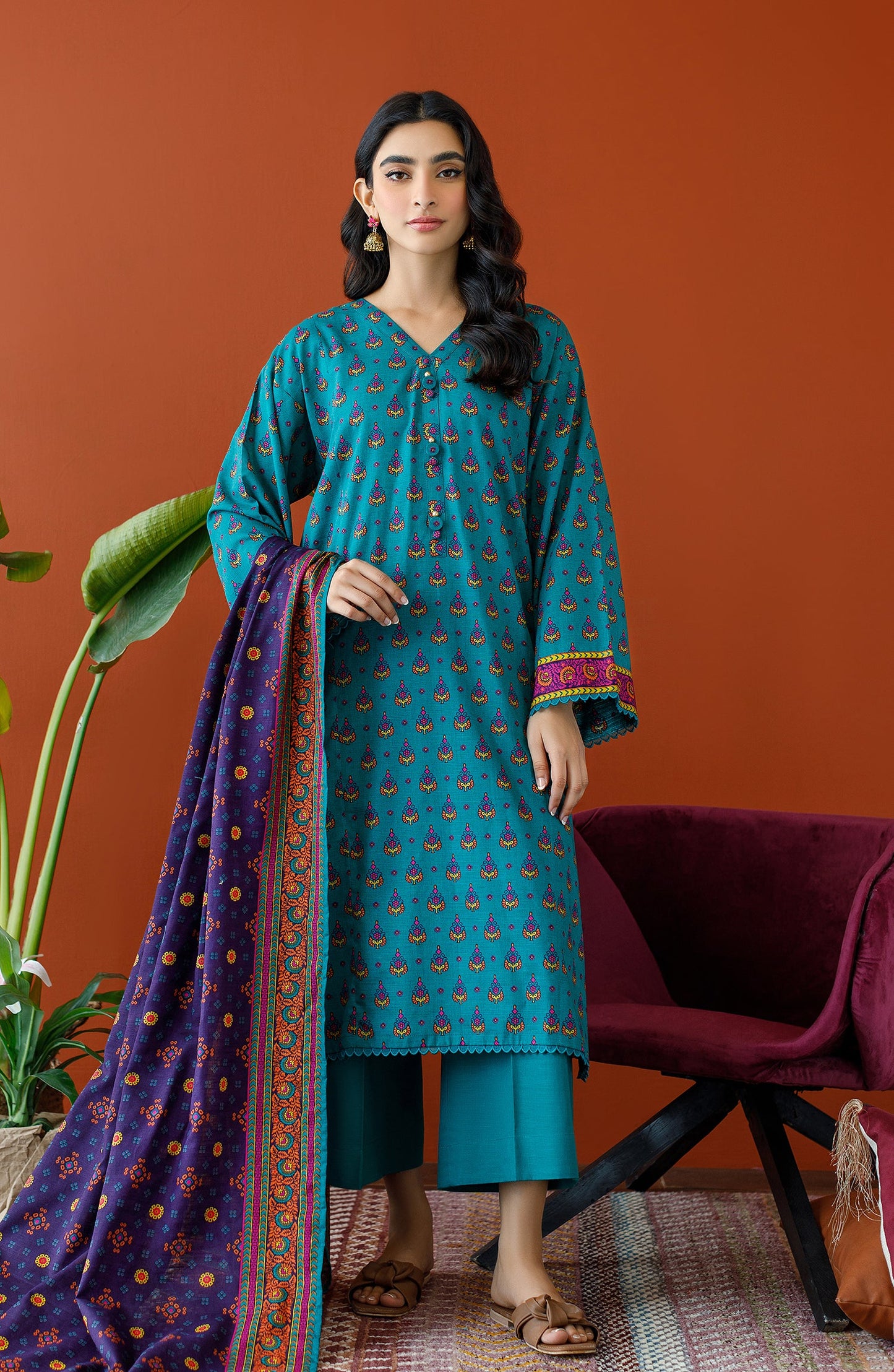 Orient - Unstitched 3 Piece Printed Khaddar Shirt , Khaddar Pant and Khaddar Dupatta