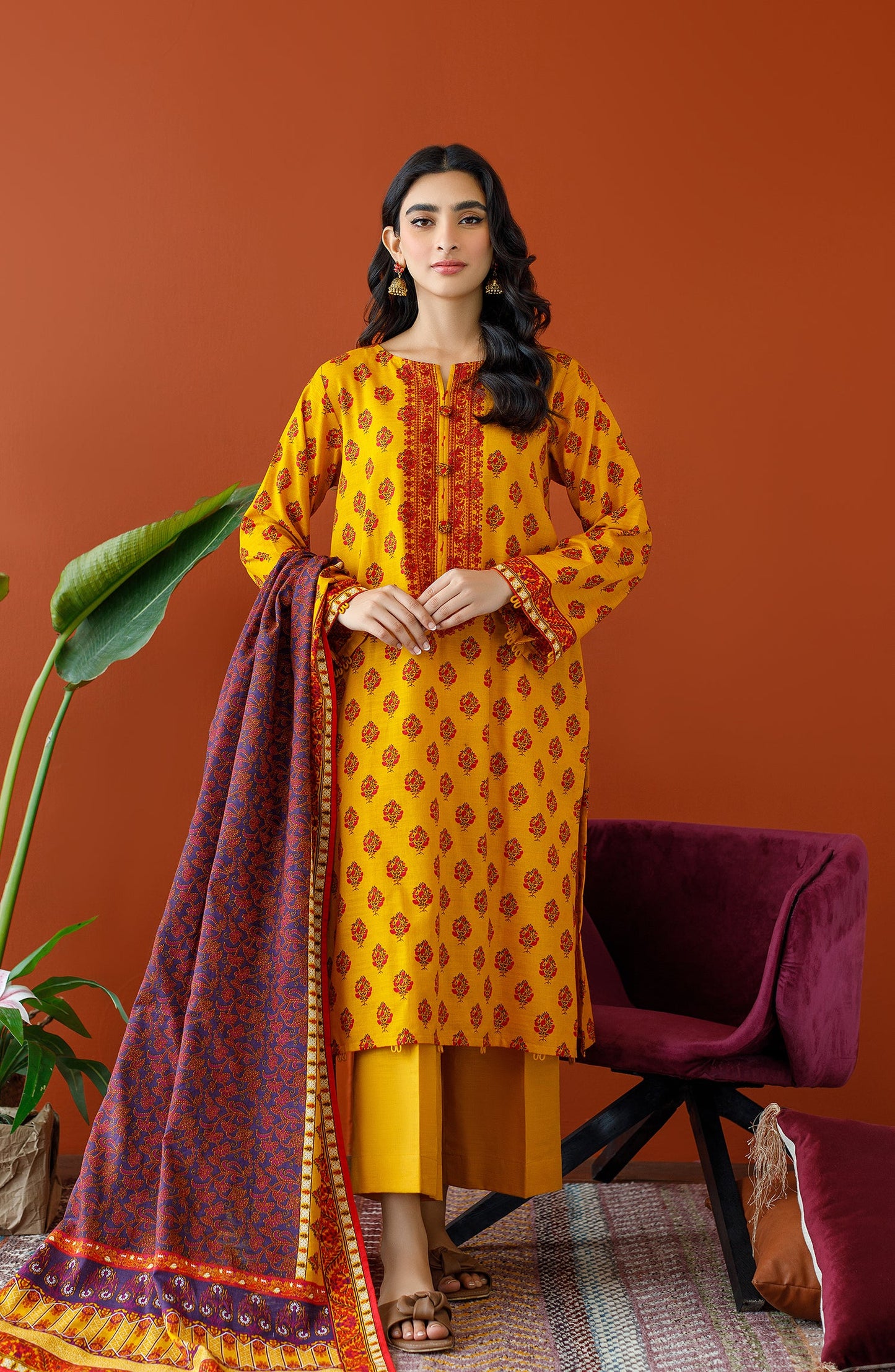 Orient - Unstitched 3 Piece Embroidered Khaddar Shirt , Khaddar Pant and Khaddar Dupatta