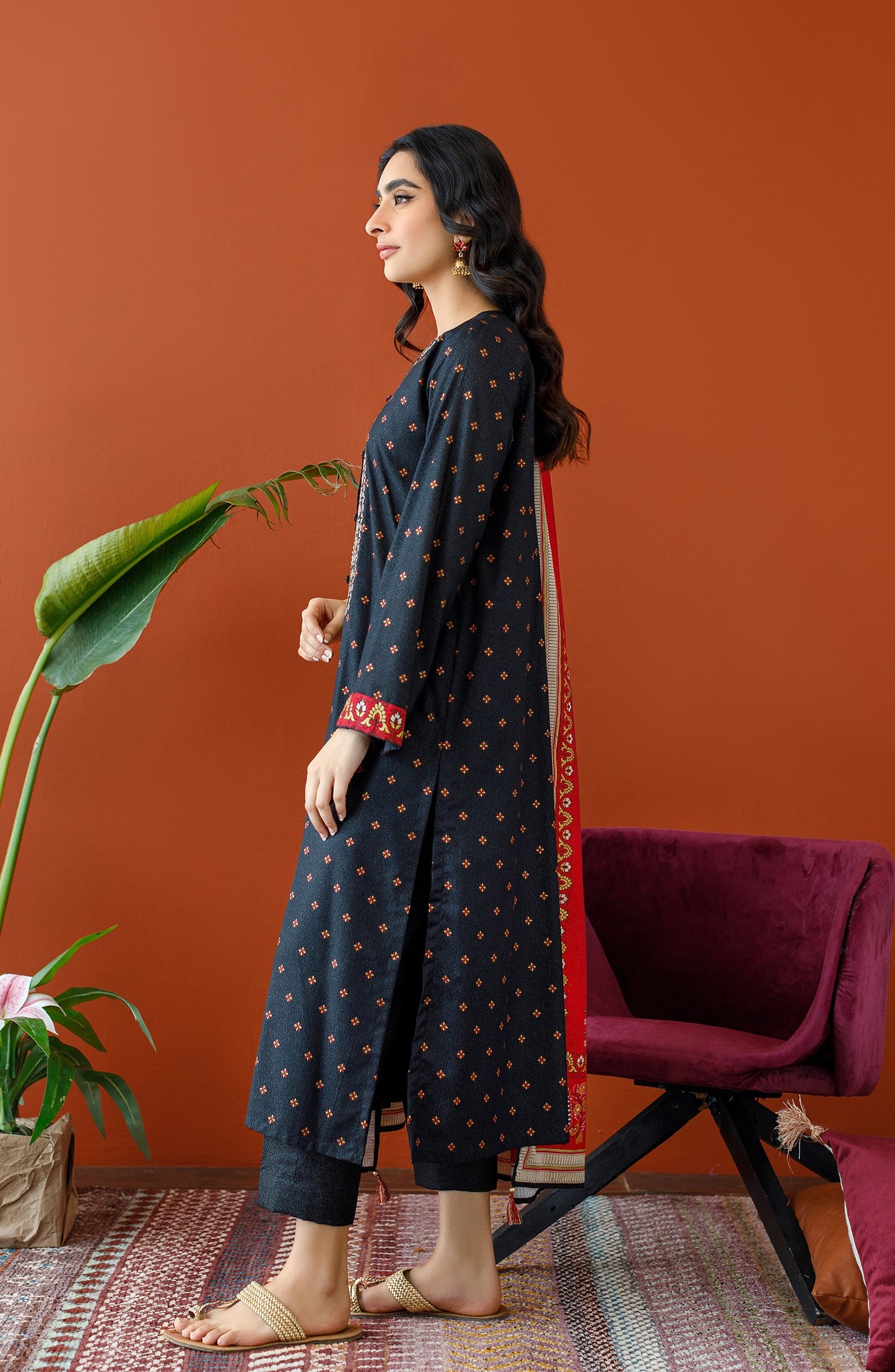 Orient - Unstitched 3 Piece Embroidered Karandi Shirt , Karandi Pant and Karandi Dupatta