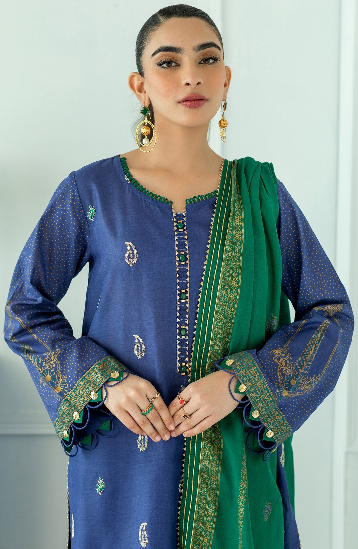 Orient - Unstitched 3 Piece Embroidered Lawn Shirt , Lawn Pant and Lawn Dupatta