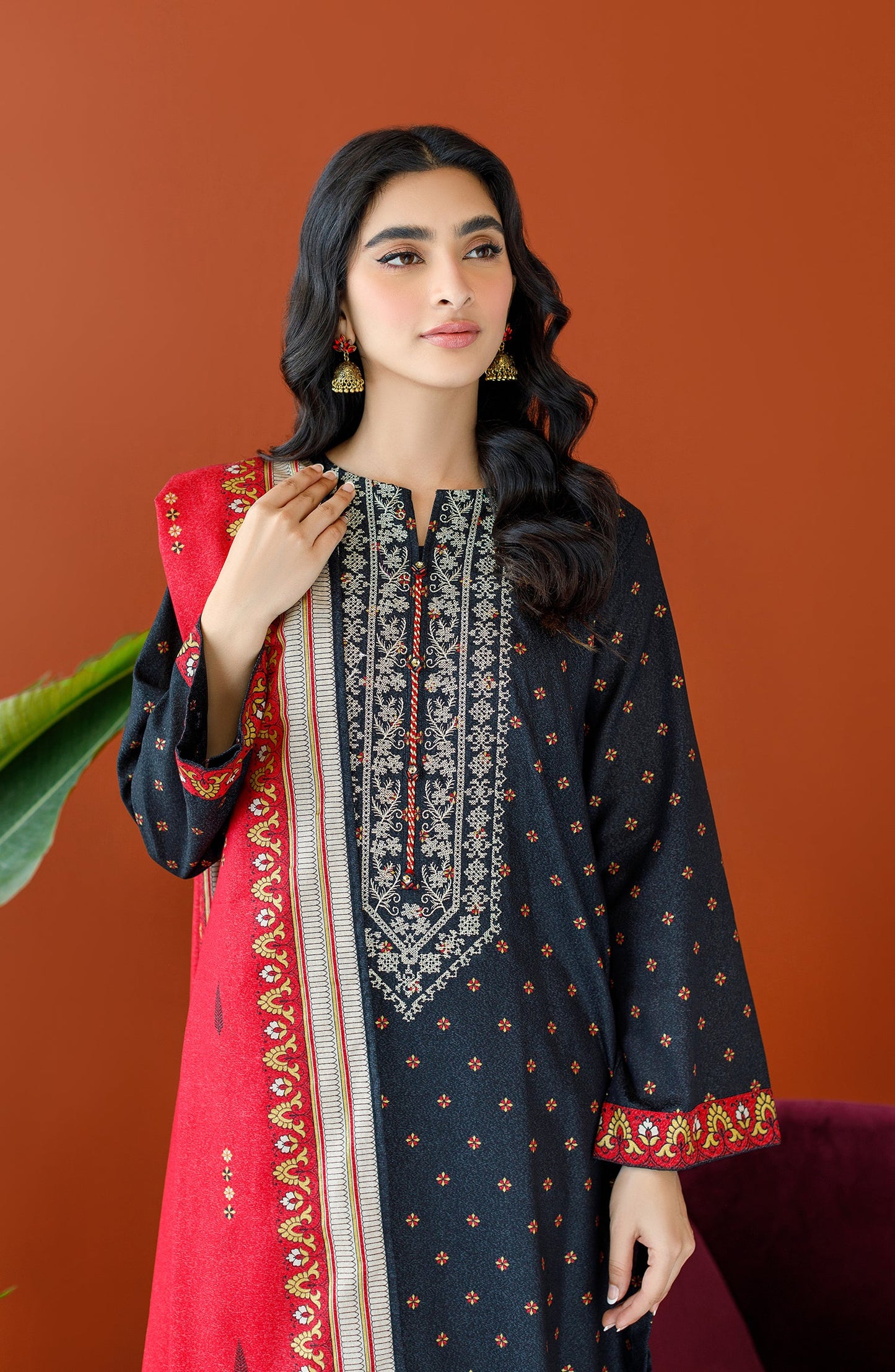 Orient - Unstitched 3 Piece Embroidered Karandi Shirt , Karandi Pant and Karandi Dupatta