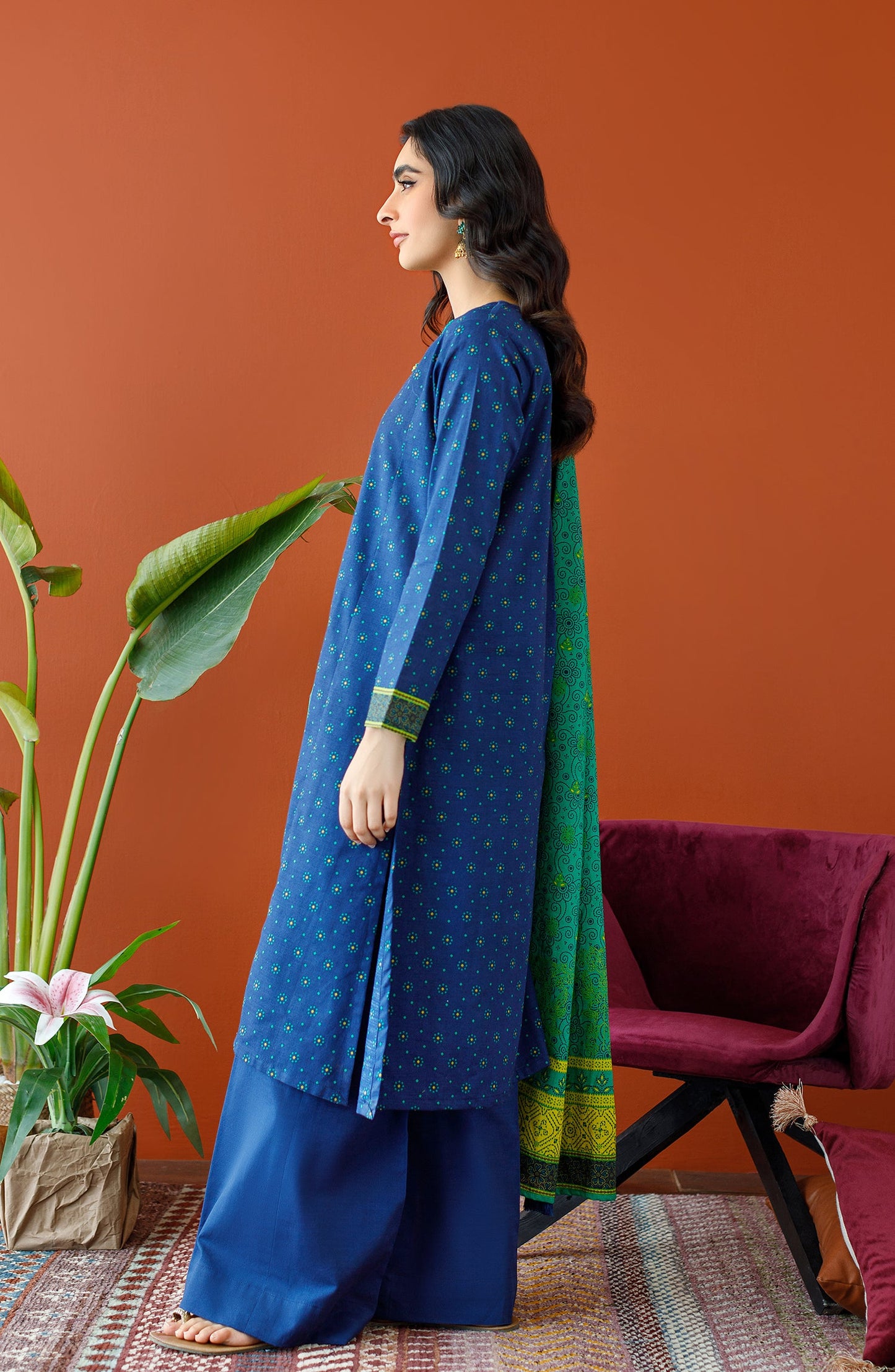 Orient - Unstitched 3 Piece Embroidered Khaddar Shirt , Khaddar Pant and Khaddar Dupatta