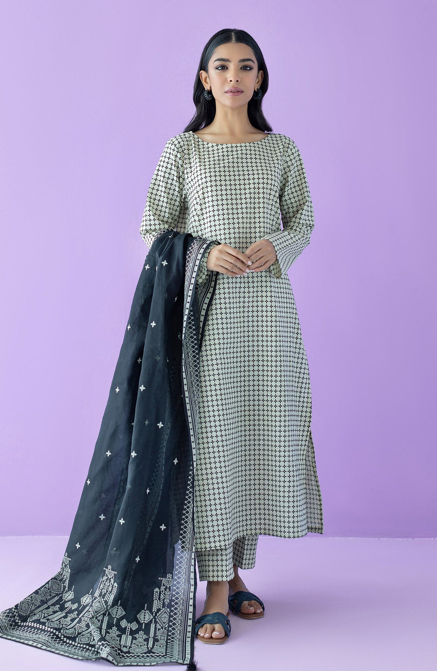 Orient - Unstitched 3 Piece Printed Lawn Shirt , Lawn Pant and Lawn Dupatta