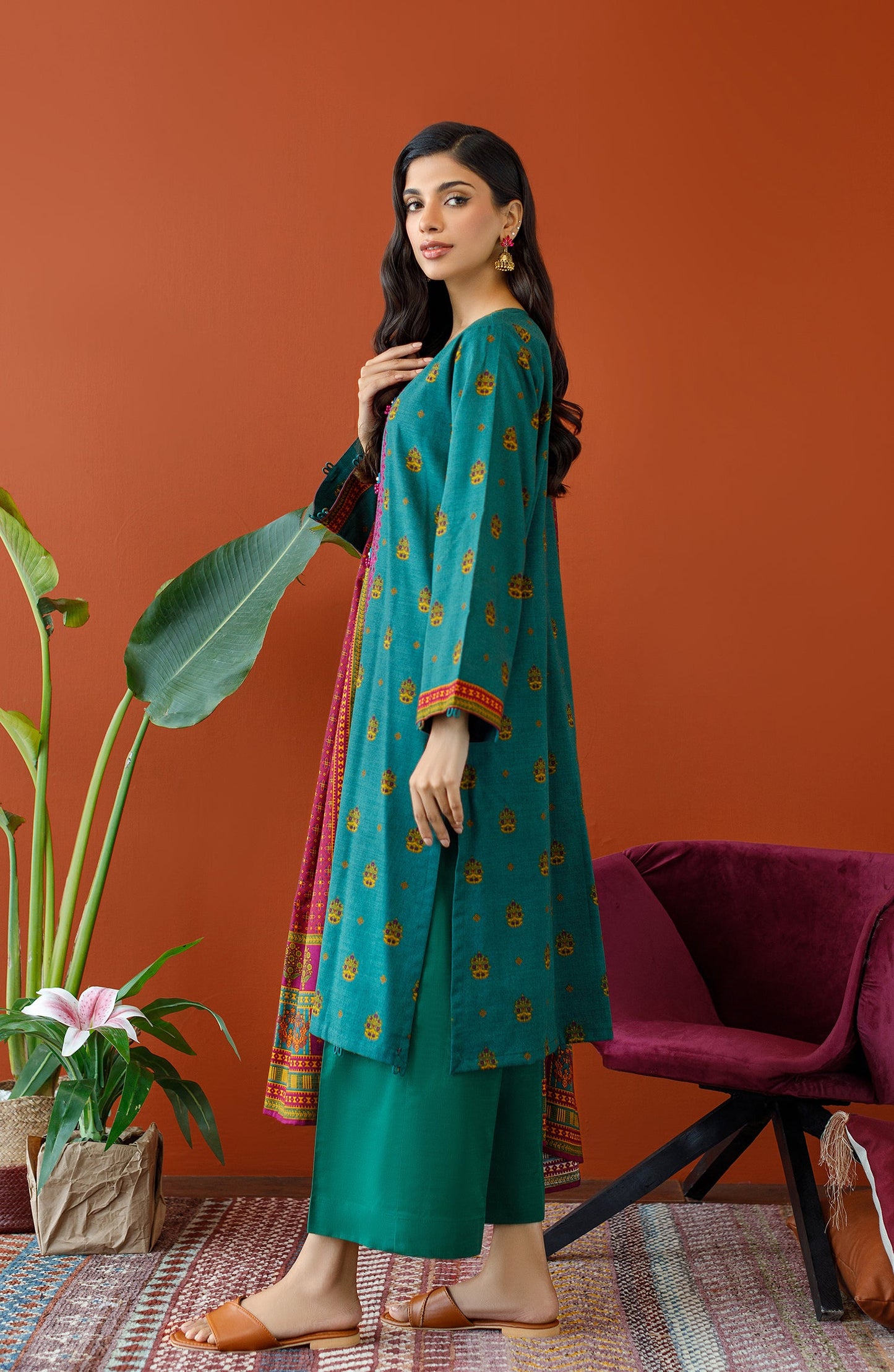 Orient - Unstitched 3 Piece Embroidered Khaddar Shirt , Khaddar Pant and Khaddar Dupatta