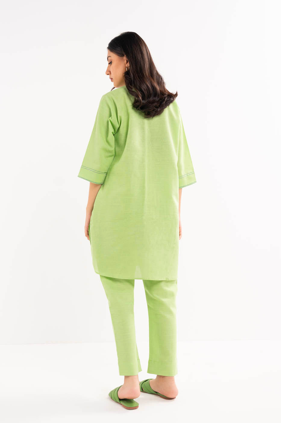 2 PC Dyed Khaddar Outfit
