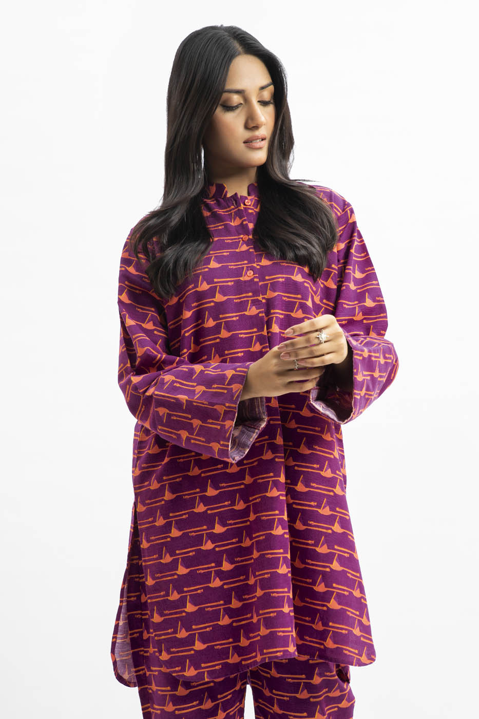 2 PC Printed Khaddar Outfit
