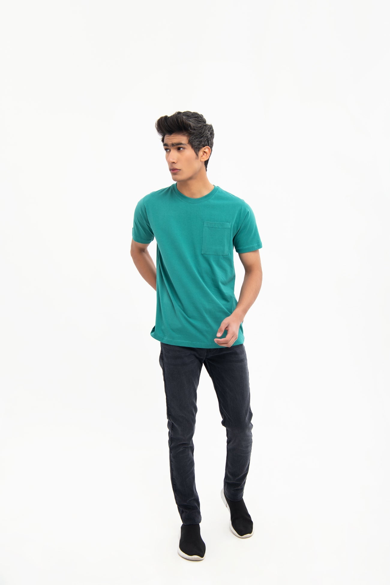 BTW - CREW NECK T-SHIRT WITH PATCH POCKET