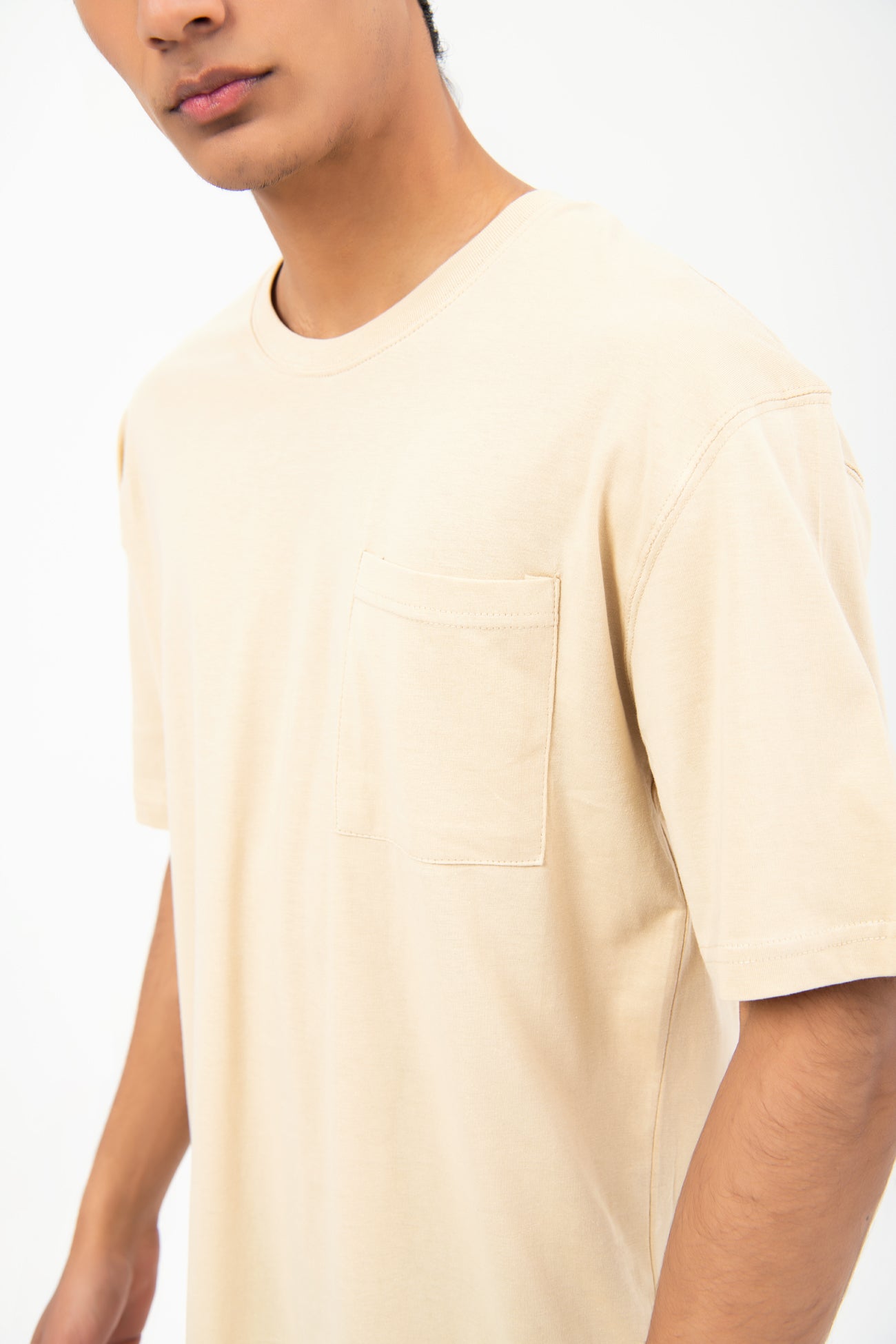 BTW - DROP SHOULDER T-SHIRT WITH PATCH POCKET