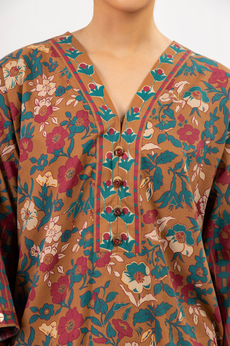 3 Pc Printed Cambric Suit With Chiffon Dupatta