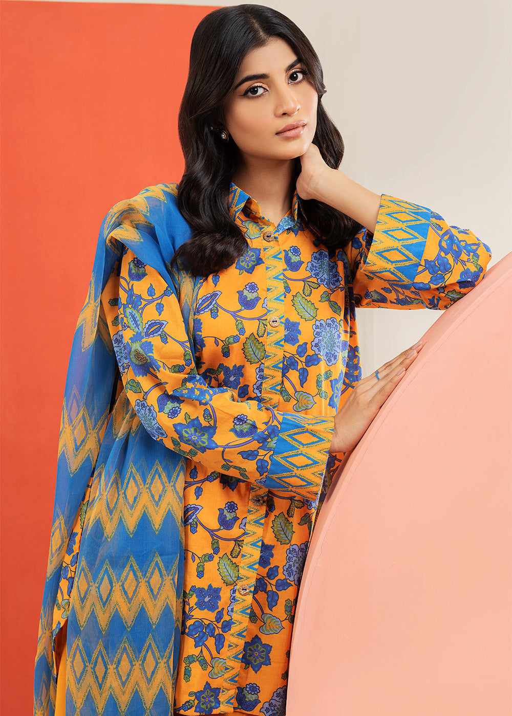 3 Pc Printed Cambric Suit With Chiffon Dupatta