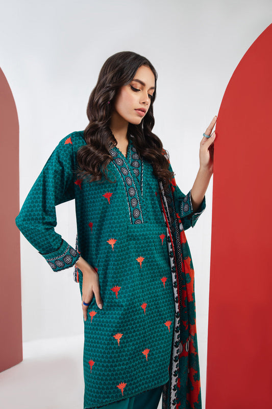 2 Pc Embroidered Cambric Suit With Silver Lawn Dupatta