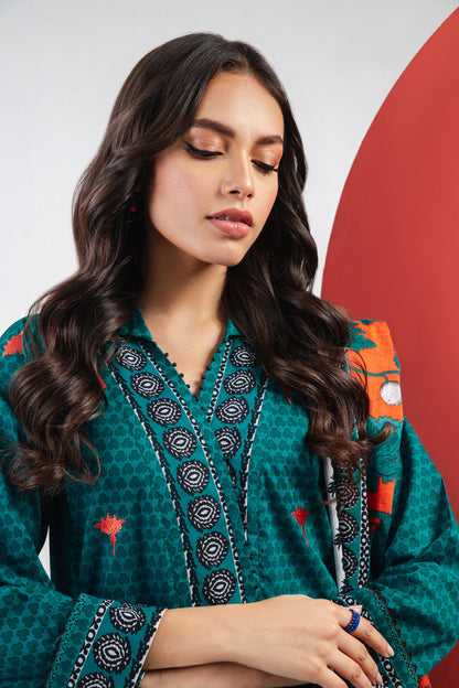 2 Pc Embroidered Cambric Suit With Silver Lawn Dupatta