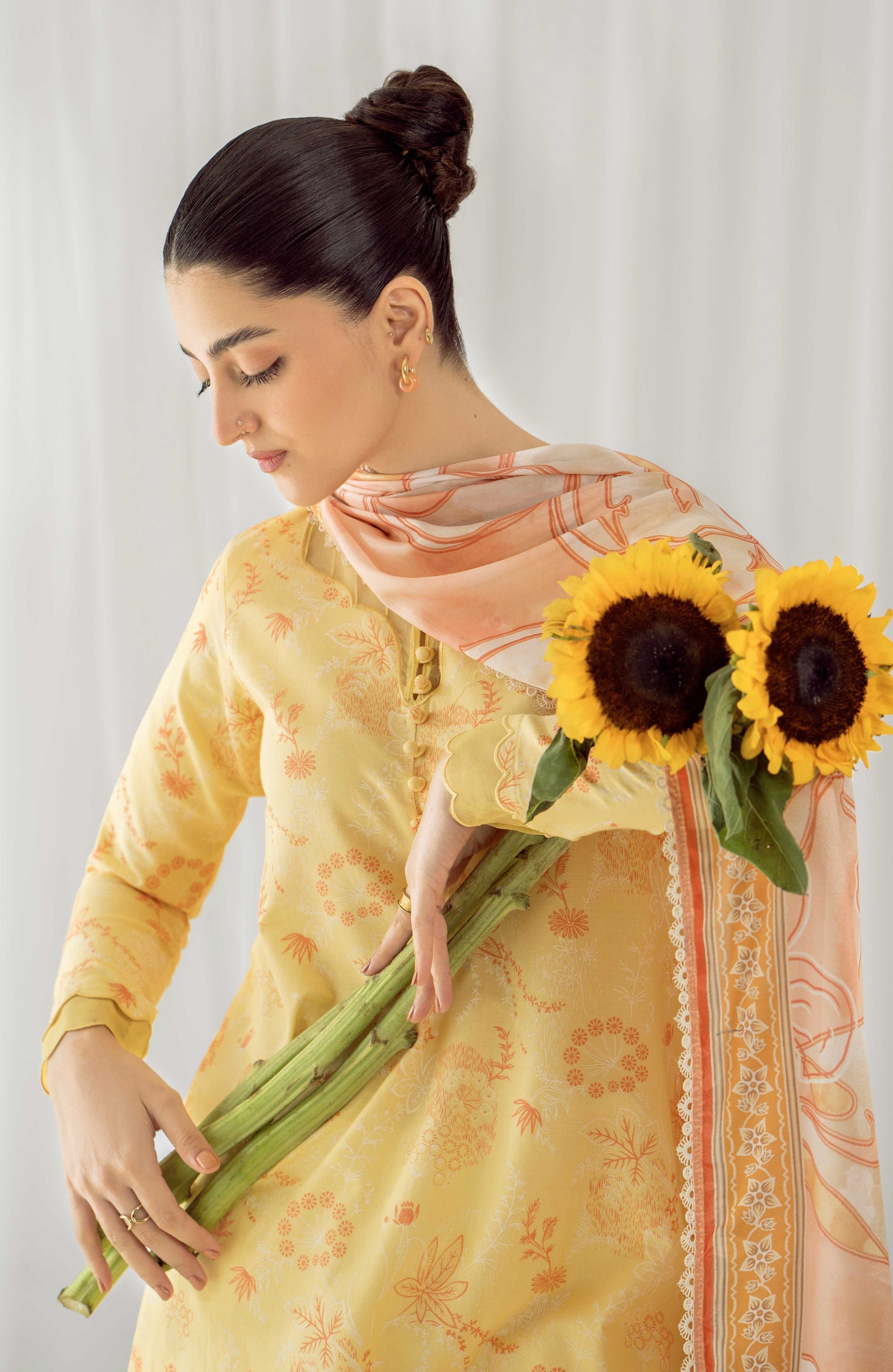 Seran - Yellow Blossom