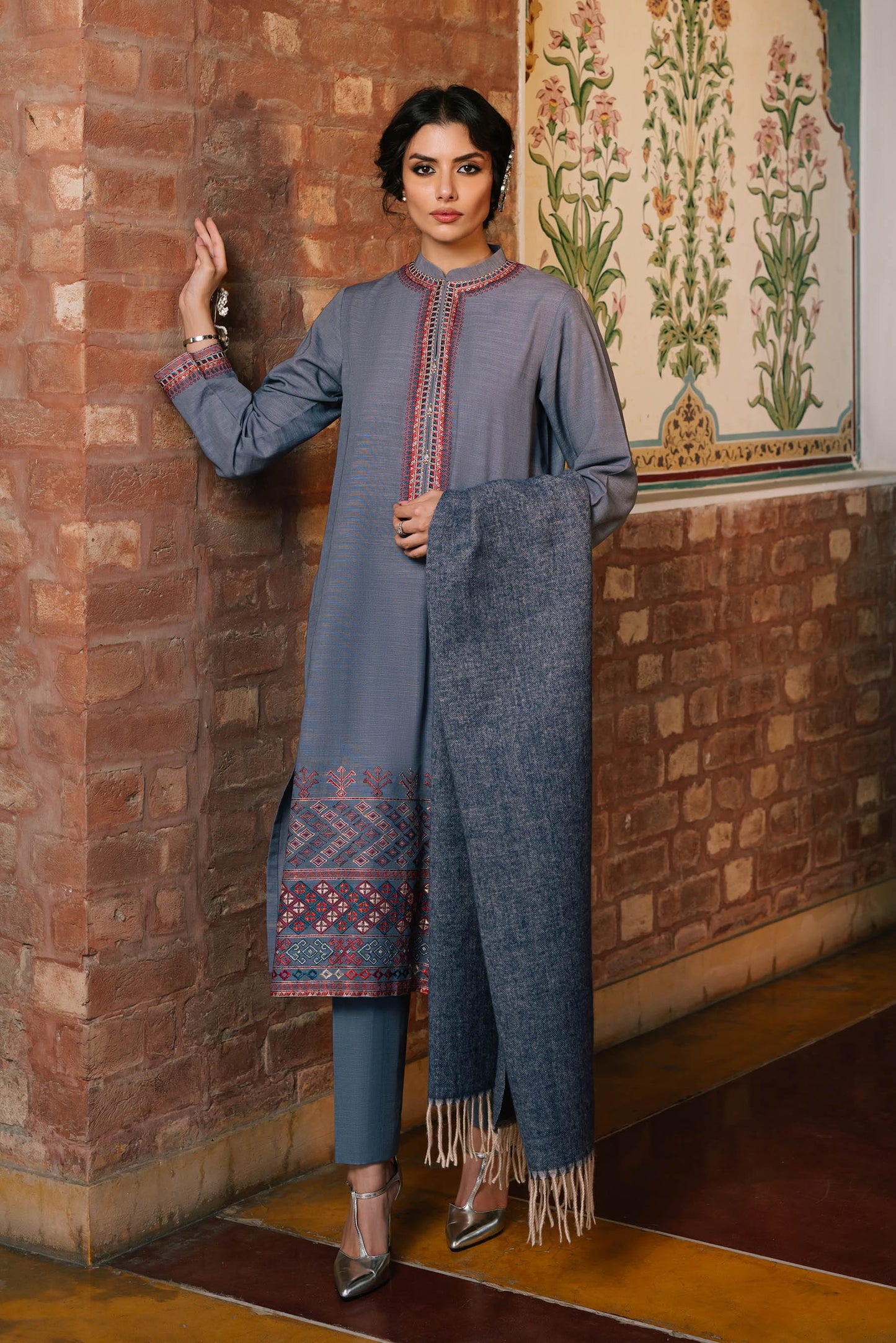 Chinyere - TRIBAL BLUE A (BB9491)